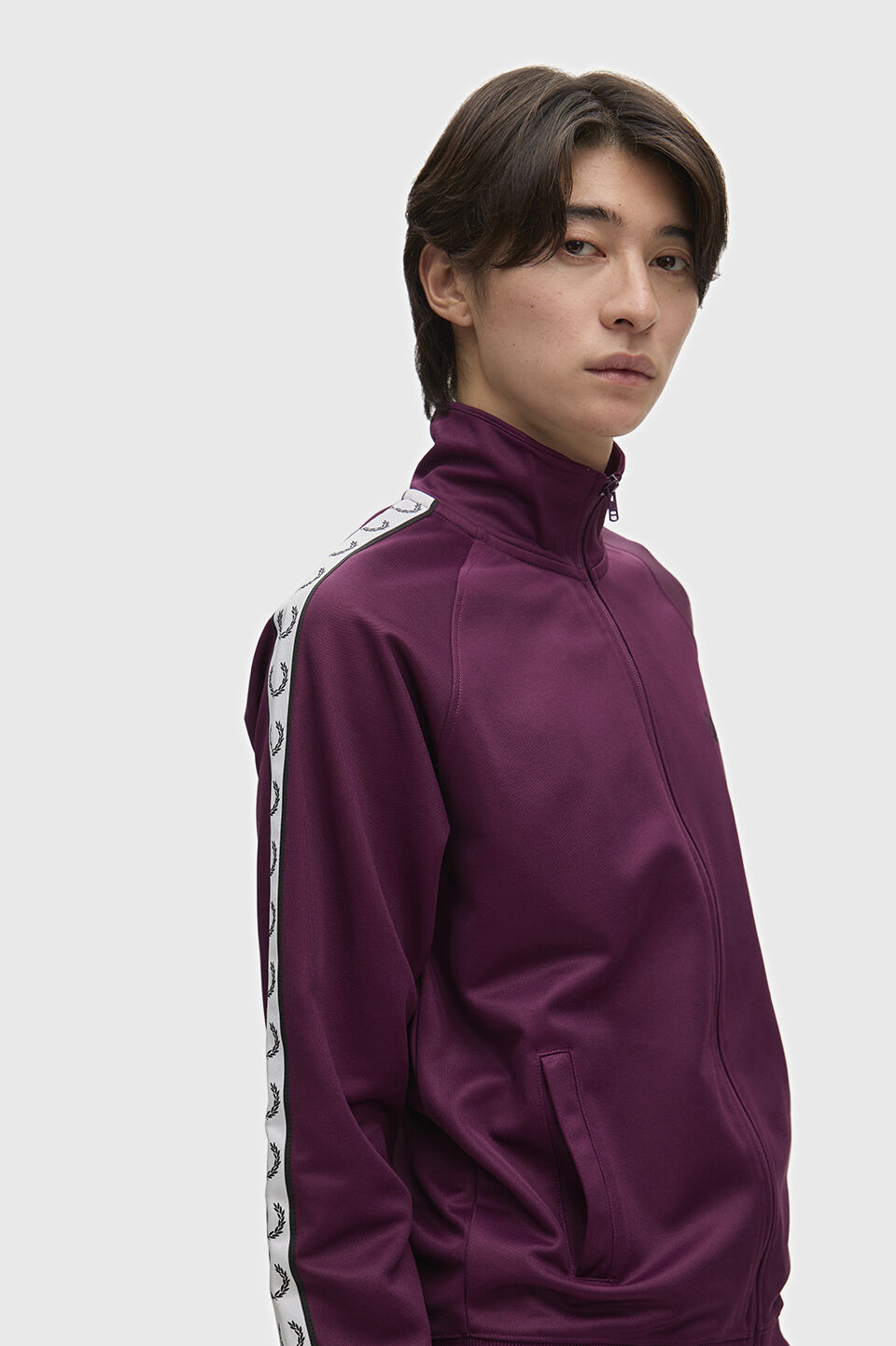 FRED PERRY 「FRED PERRY／Contrast Tape Track Jacket／フレッドペリー コントラストテープトラックジャケット」|ブルゾン・スタジャン|