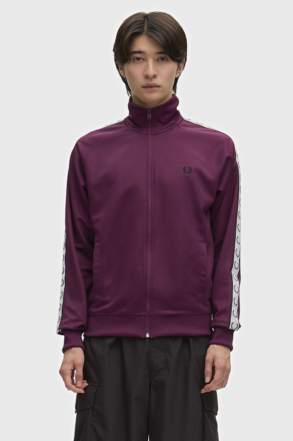 FRED PERRY 「FRED PERRY／Contrast Tape Track Jacket／フレッドペリー コントラストテープトラックジャケット」|ブルゾン・スタジャン|