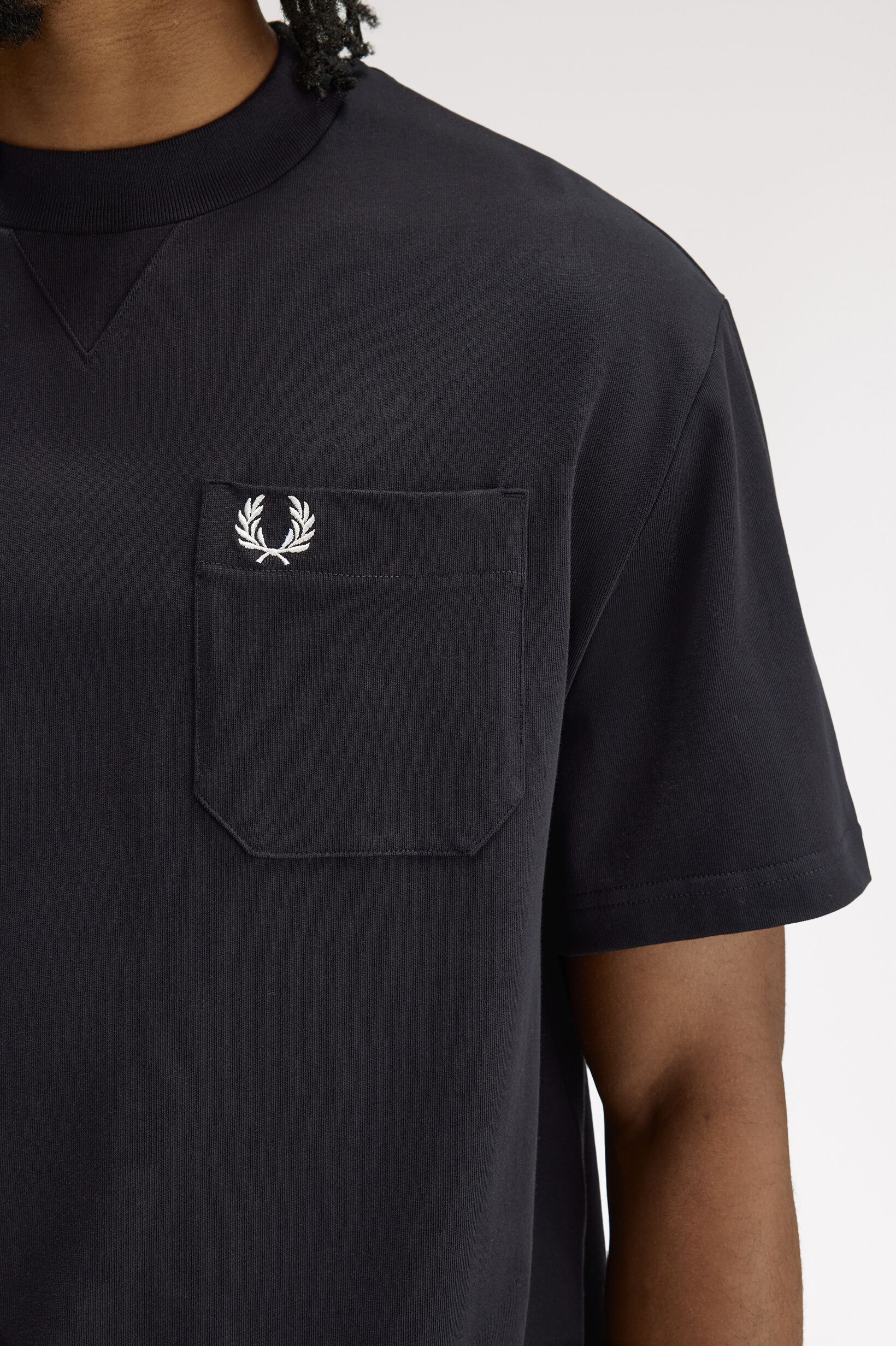 FRED PERRY 「FRED PERRY／Pocket Detail T-Shirt／ポケットディテールTシャツ」|Tシャツ・カットソー|