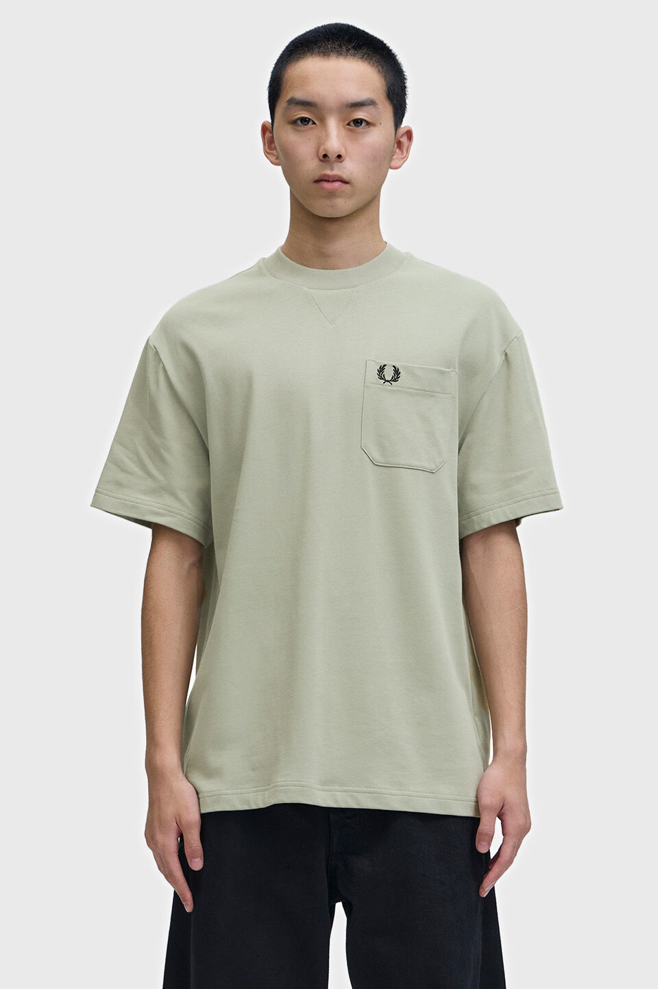 FRED PERRY 「FRED PERRY／Pocket Detail T-Shirt／ポケットディテールTシャツ」|Tシャツ・カットソー|