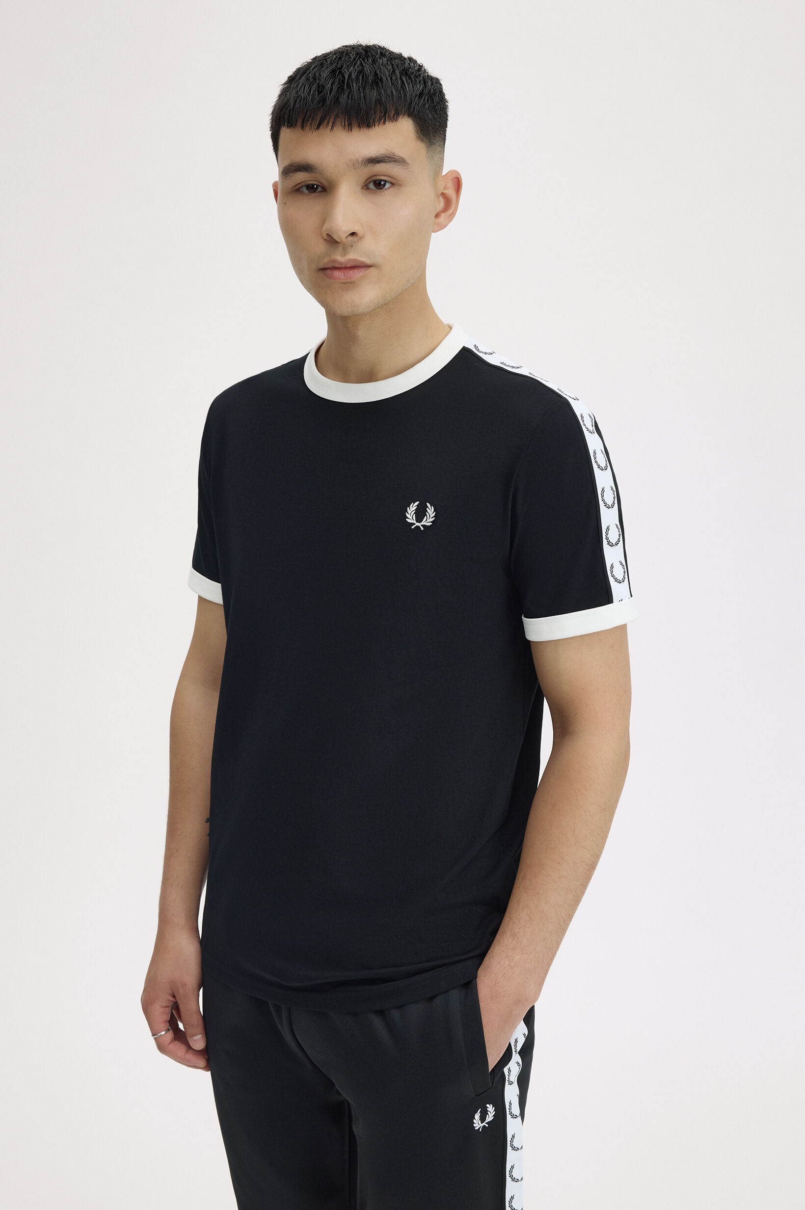 FRED PERRY 「Taped Ringer T-Shirt／テープリンガーＴシャツ」|Tシャツ・カットソー|