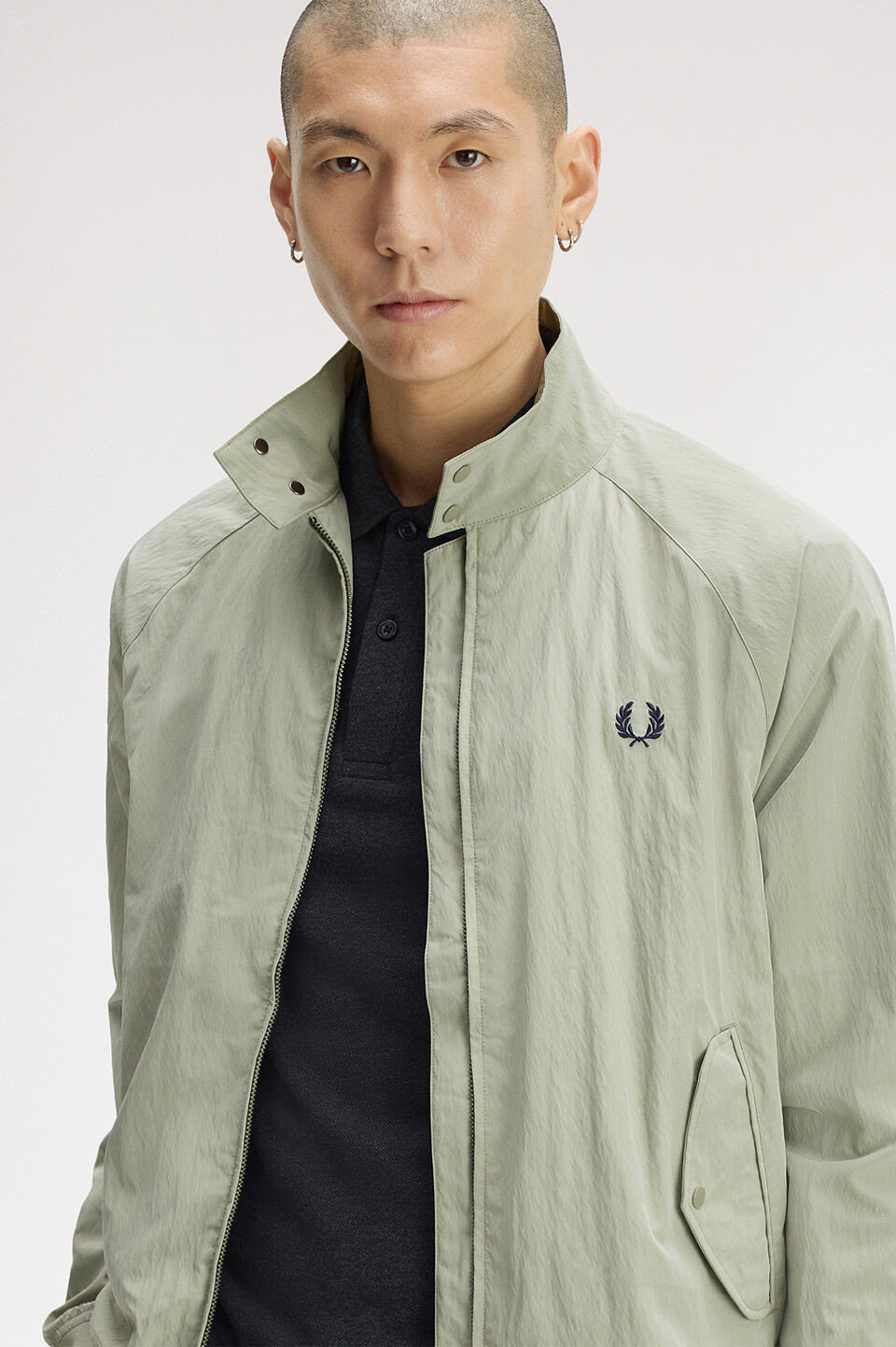 FRED PERRY 「FRED PERRY／Crinkle Nylon Harrington Jacket／クリンクルナイロンハリントンジャケット」|ブルゾン・スタジャン|