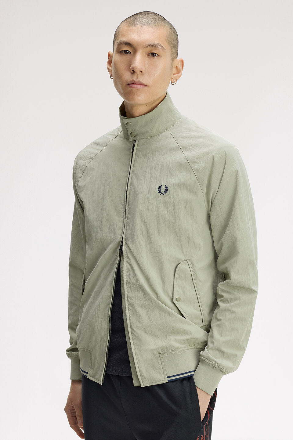 FRED PERRY 「FRED PERRY／Crinkle Nylon Harrington Jacket／クリンクルナイロンハリントンジャケット」|ブルゾン・スタジャン|