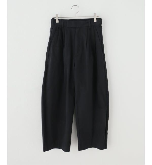 Spick and Span「コットンサテンタックカーブパンツ」|スラックス|