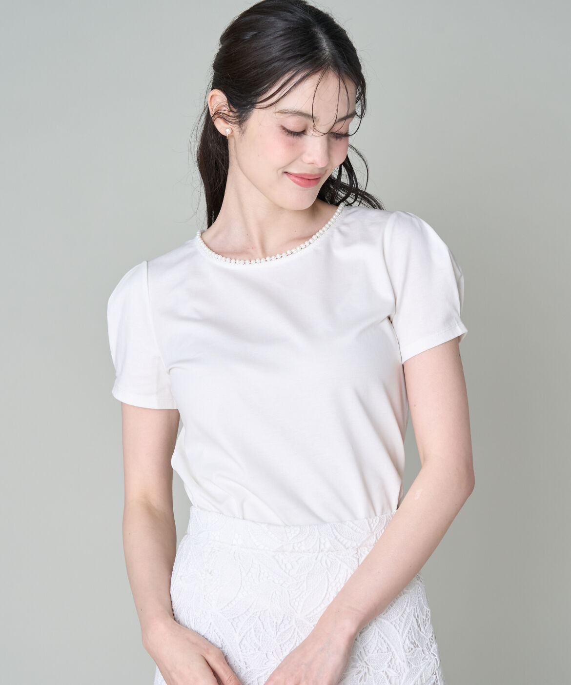 Maglie le cassetto「衿パールコンパクトTシャツ」|Tシャツ・カットソー|オフホワイト1
