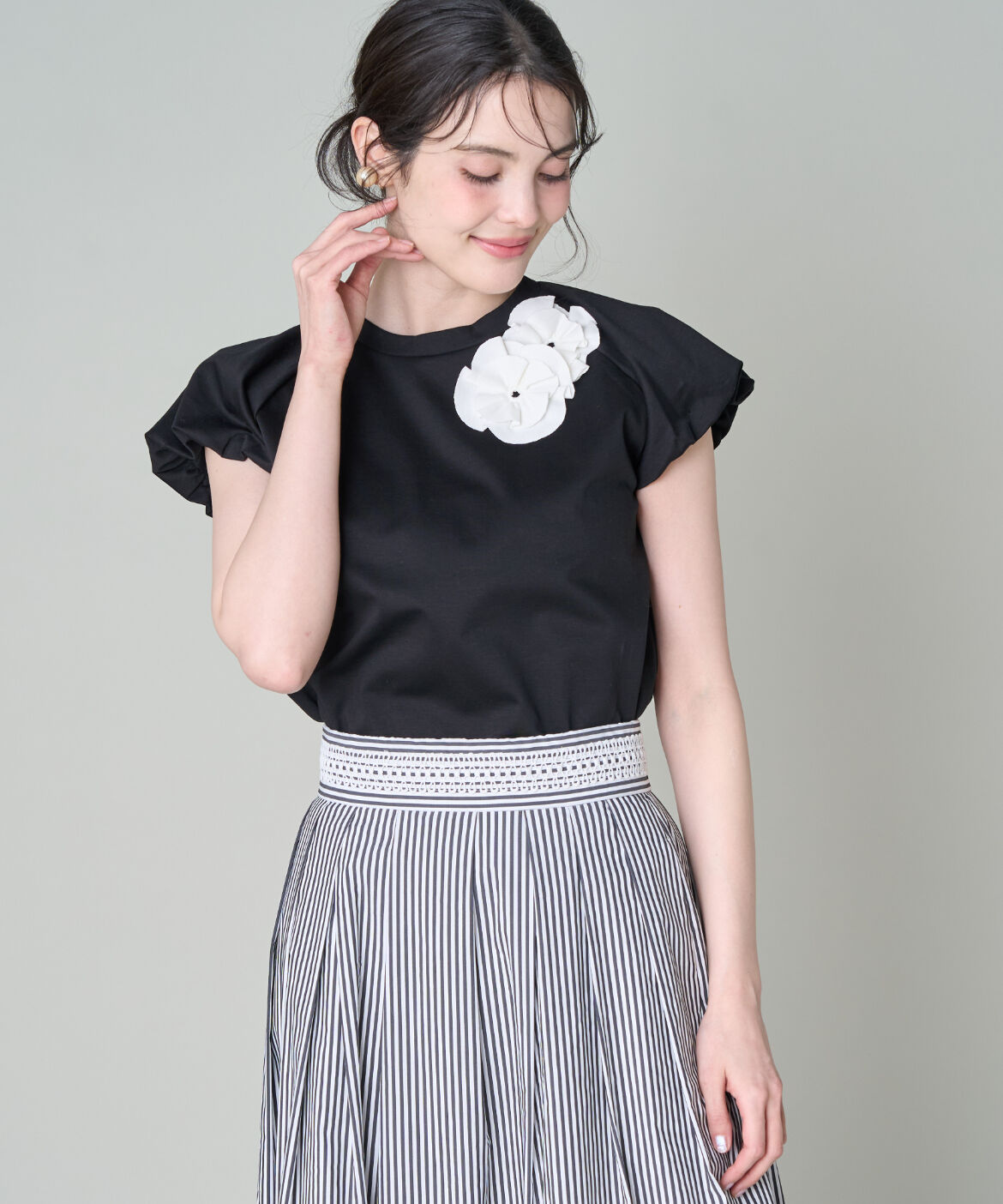 Maglie le cassetto「《大きいサイズ》 フラワーバルーンスリーブTシャツ」|Tシャツ・カットソー|