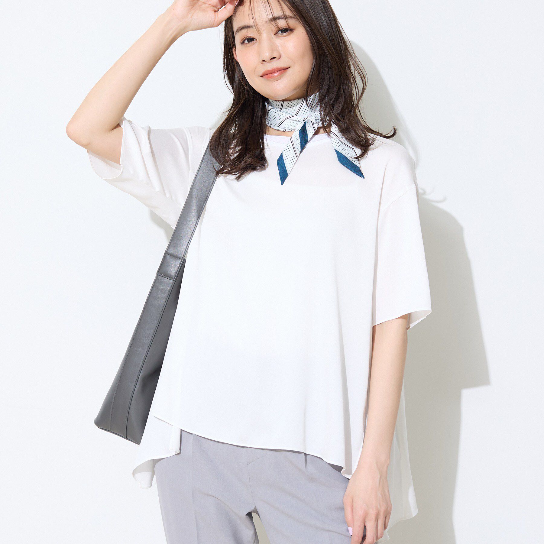 INDIVI「【バックシャン】デザインTブラウス」|Tシャツ・カットソー|ホワイト(001)