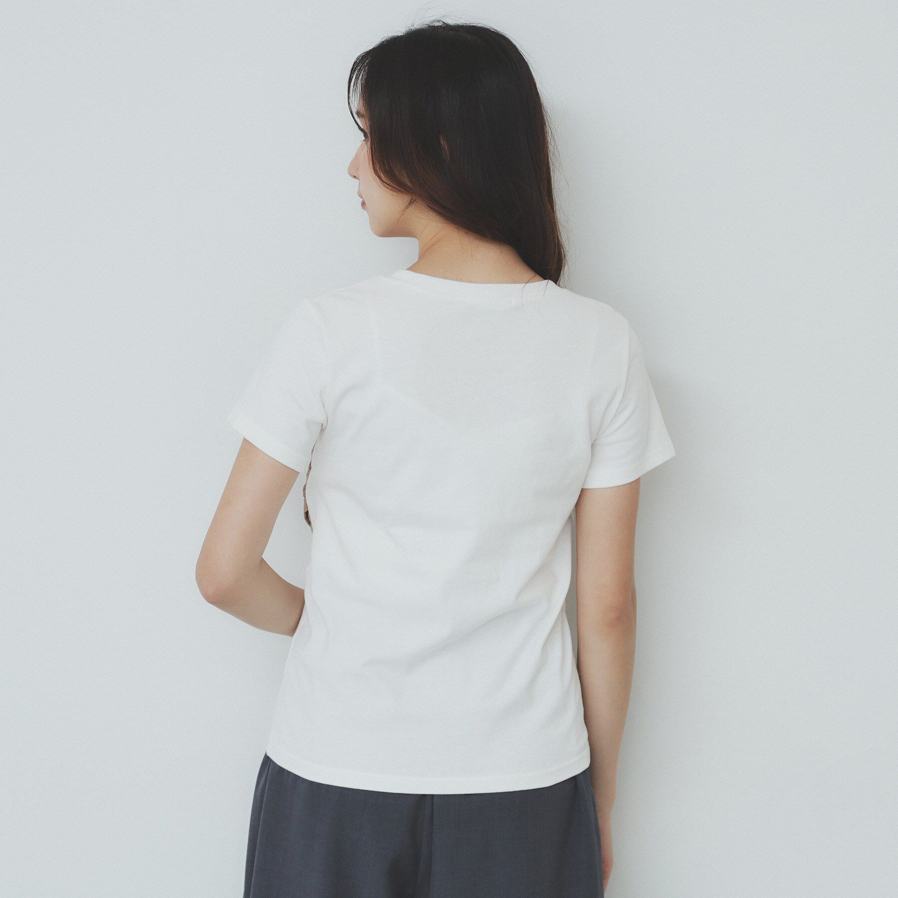 index「パール調アシメドッキングTシャツ【洗える／接触冷感】」|Tシャツ・カットソー|