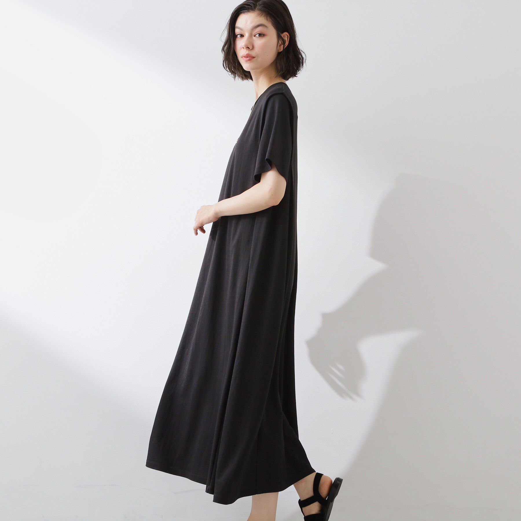 THE SHOP TK「【ひんやり/体型カバー】肩タックデザイン サックワンピース」|ワンピース|