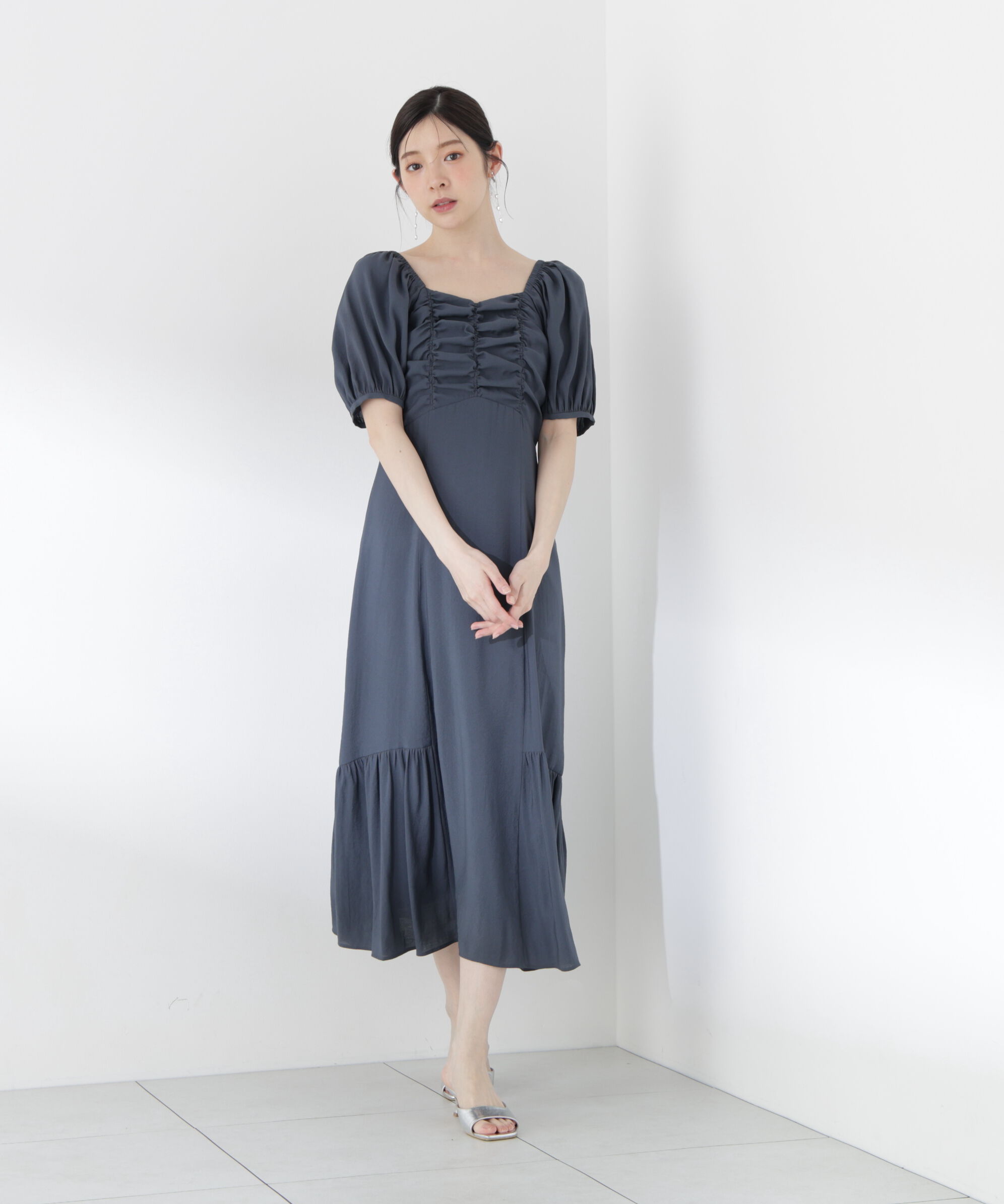 PROPORTION BODY DRESSING「フロントギャザーパフスリーブワンピース26SS」|ワンピース|