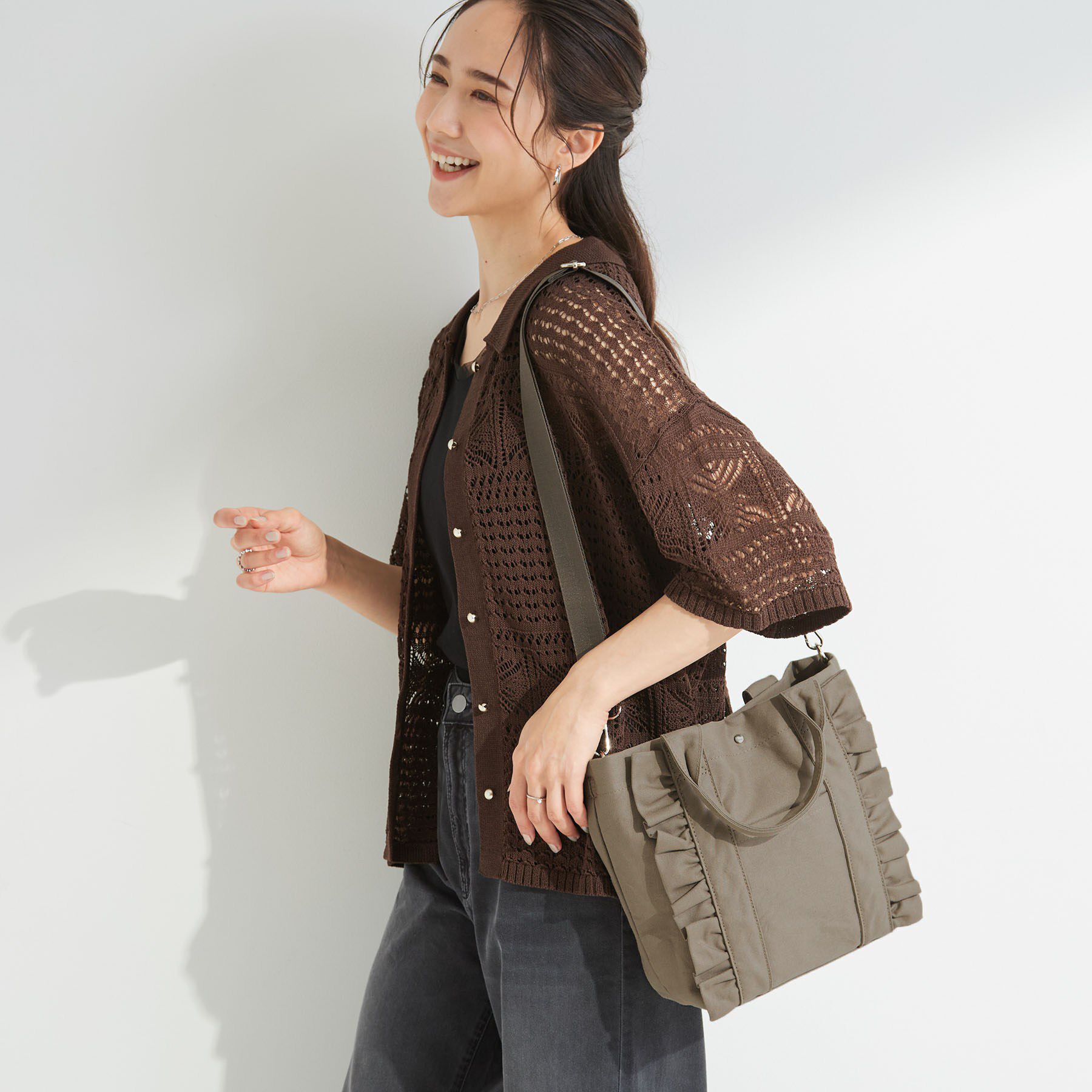 SHOO･LA･RUE「【2WAY】キャンバスフリルトートバッグ」|トートバッグ|