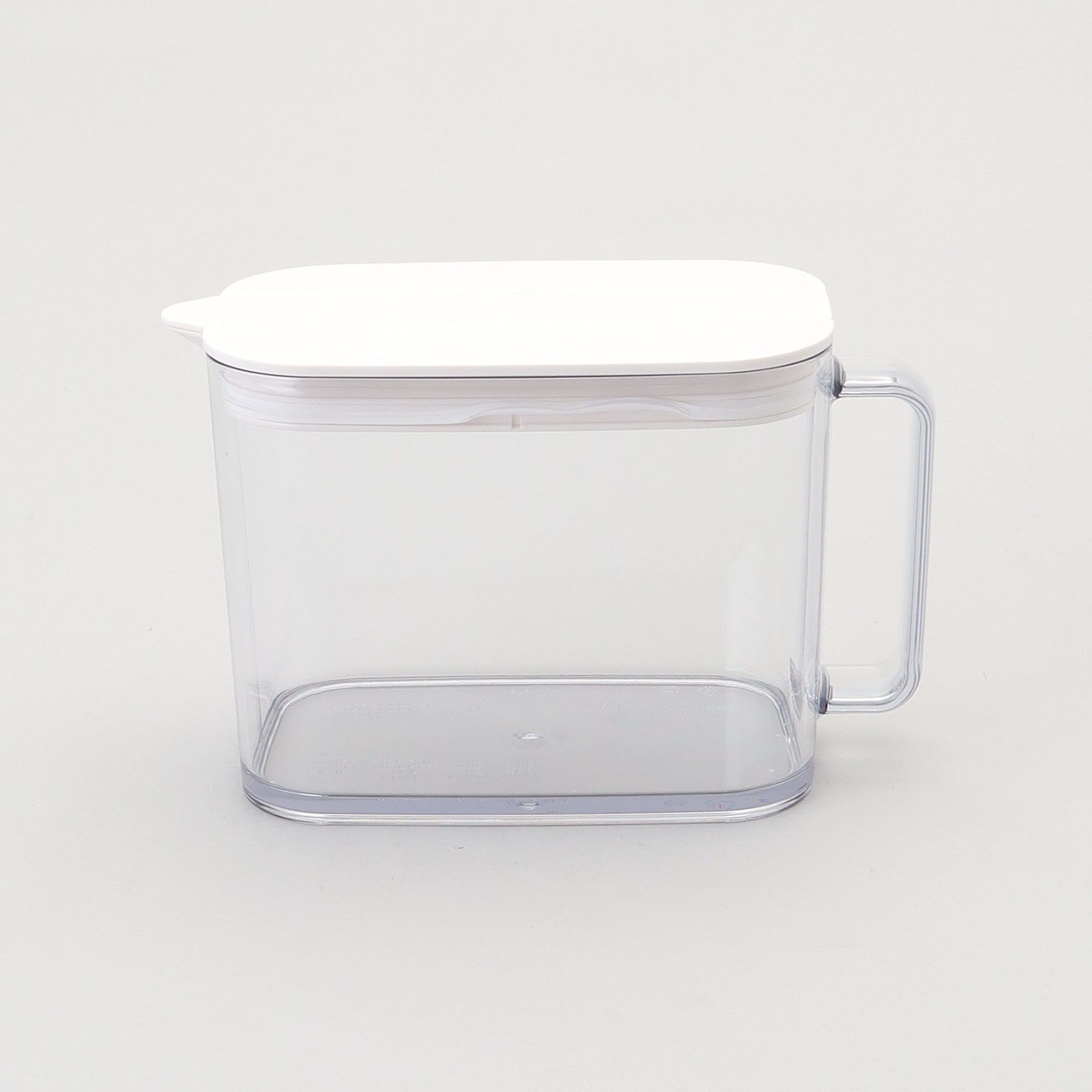212 KITCHEN STORE「棚に収まる冷水筒 1.0L WH」|グラス・マグカップ|その他