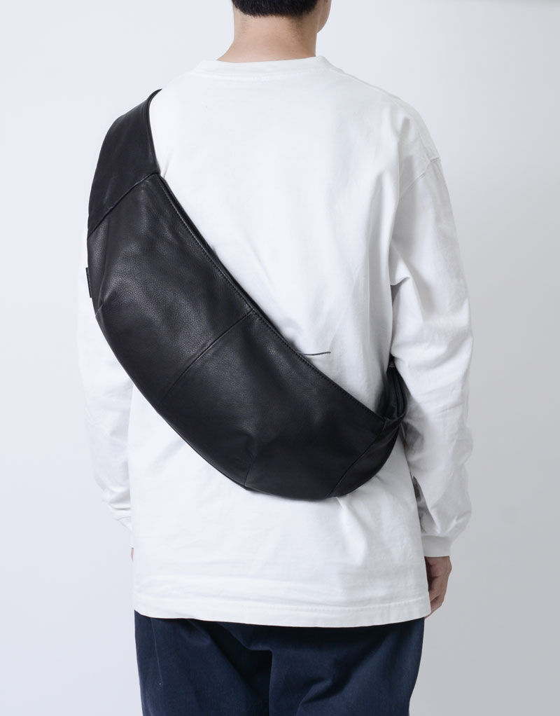 master-piece「Sash Leather スリングバッグ」|ショルダー・メッセンジャー|クロ