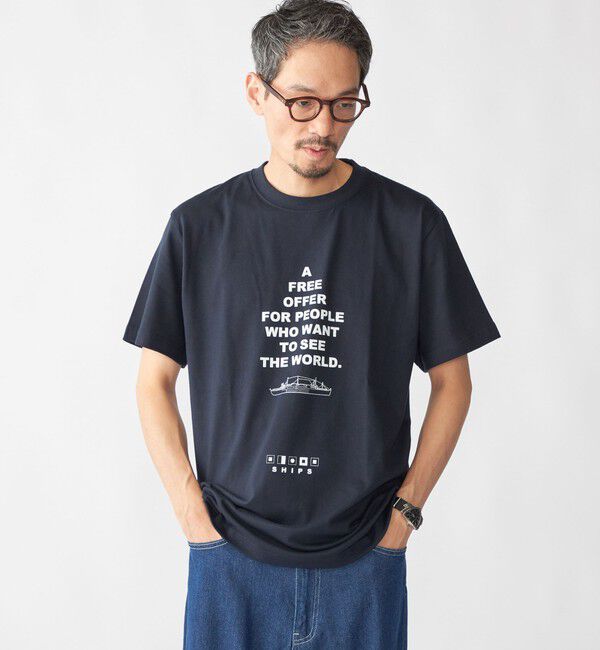 SHIPS「【WEB限定】SHIPS: SHIPS Co. デザイン プリント Tシャツ」|Tシャツ・カットソー|ネイビー