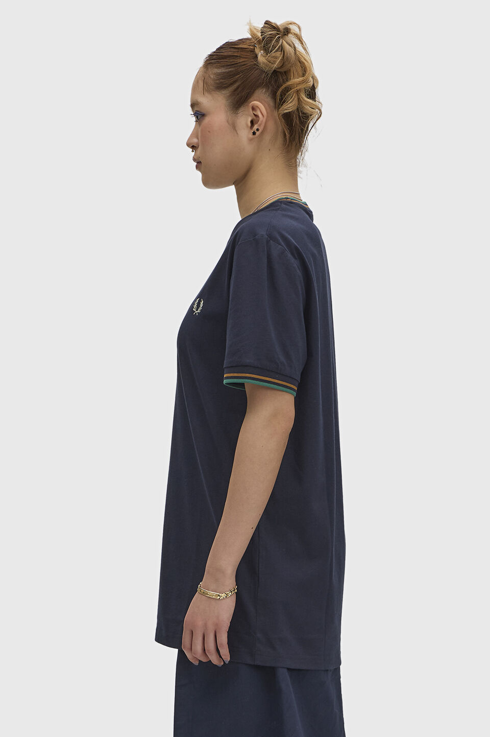 FRED PERRY 「Twin Tipped T-Shirt／ティップラインTシャツ M1588V」|Tシャツ・カットソー|