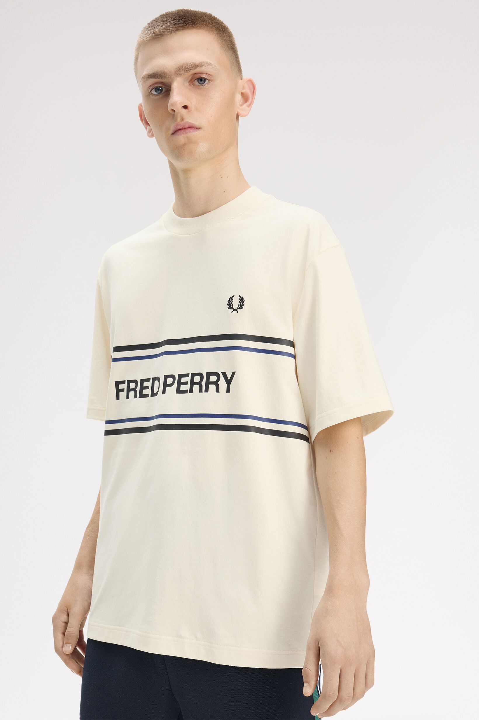 FRED PERRY 「Fred Perry Graphic T-Shirt／フレッドペリーグラフィックTシャツ」|Tシャツ・カットソー|