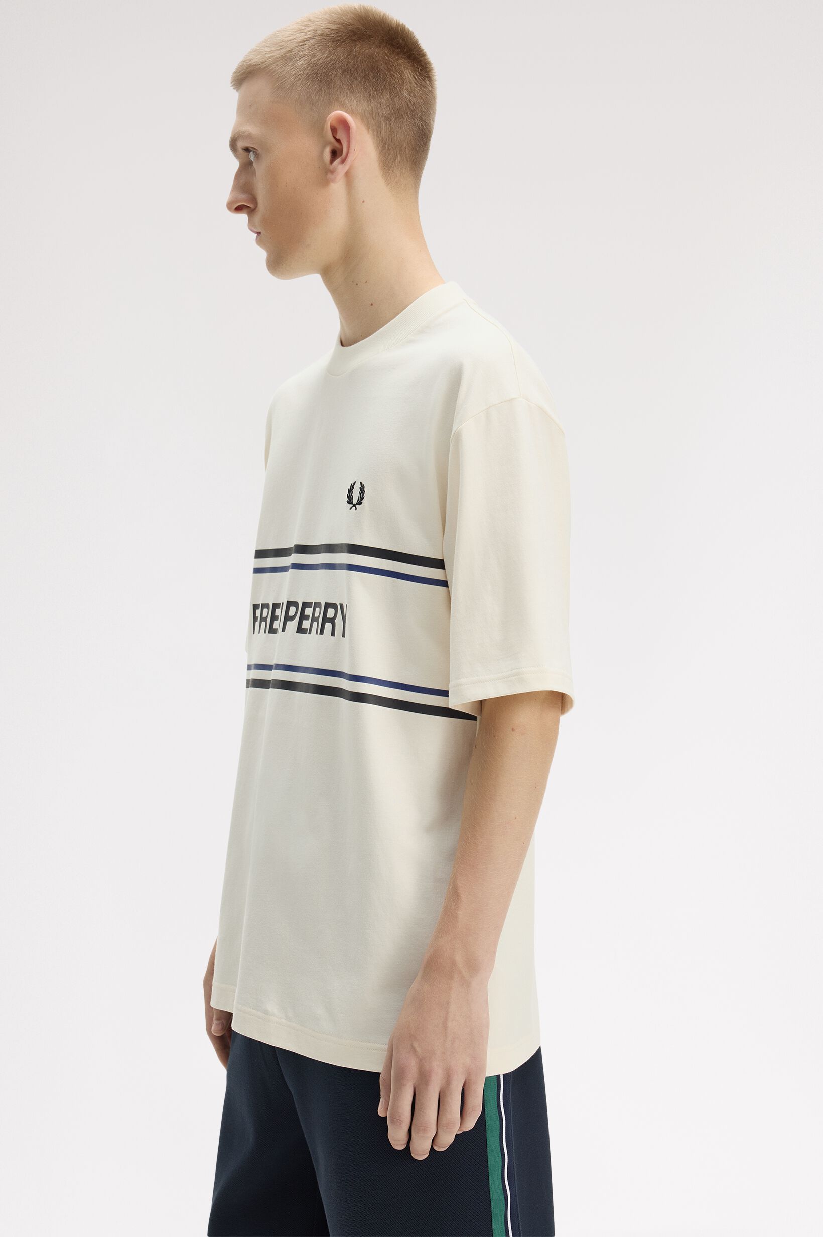 FRED PERRY 「Fred Perry Graphic T-Shirt／フレッドペリーグラフィックTシャツ」|Tシャツ・カットソー|