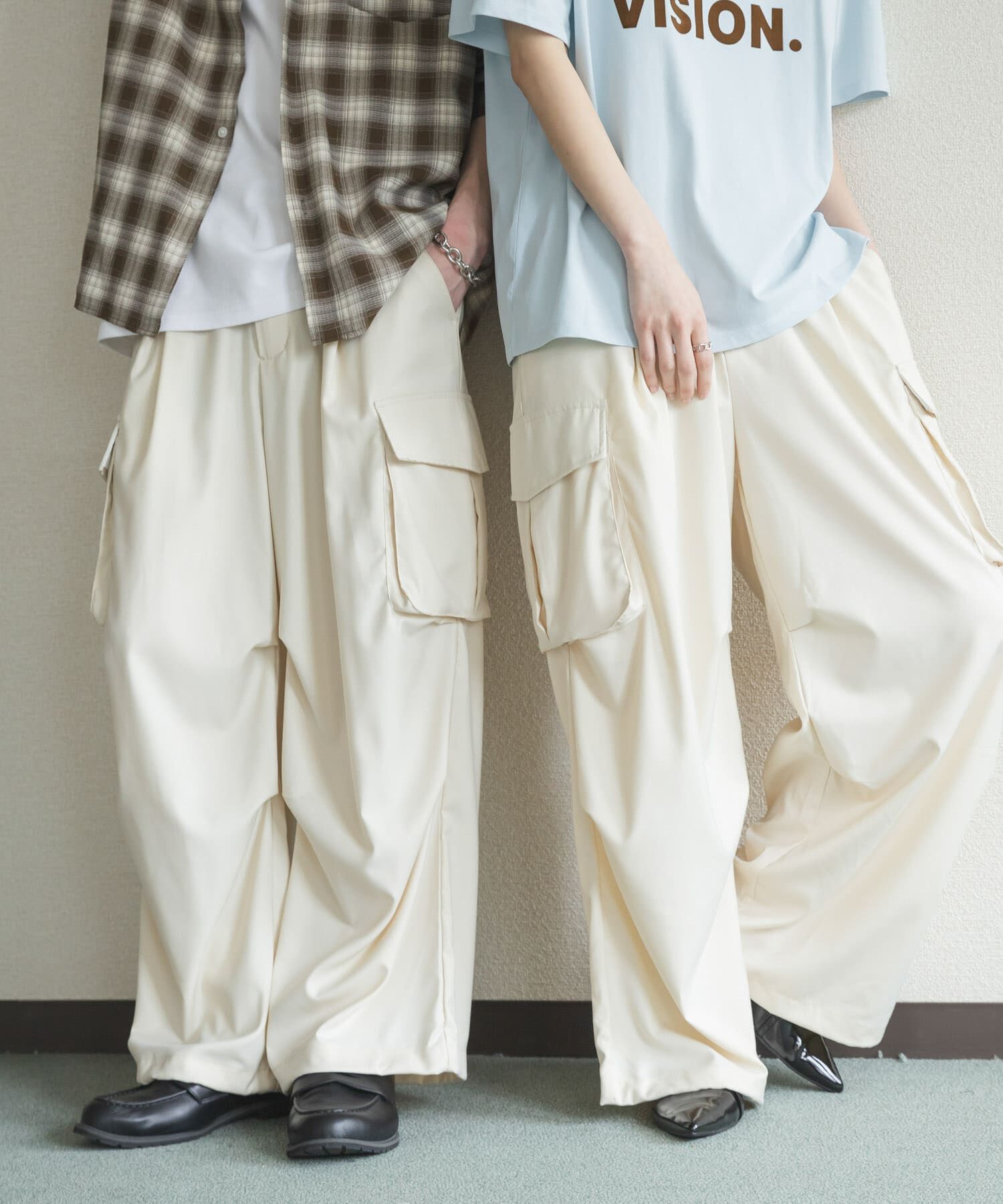 SENSE OF PLACE by URBAN RESEARCH「ワイドカーゴパンツ」|その他|アイボリー