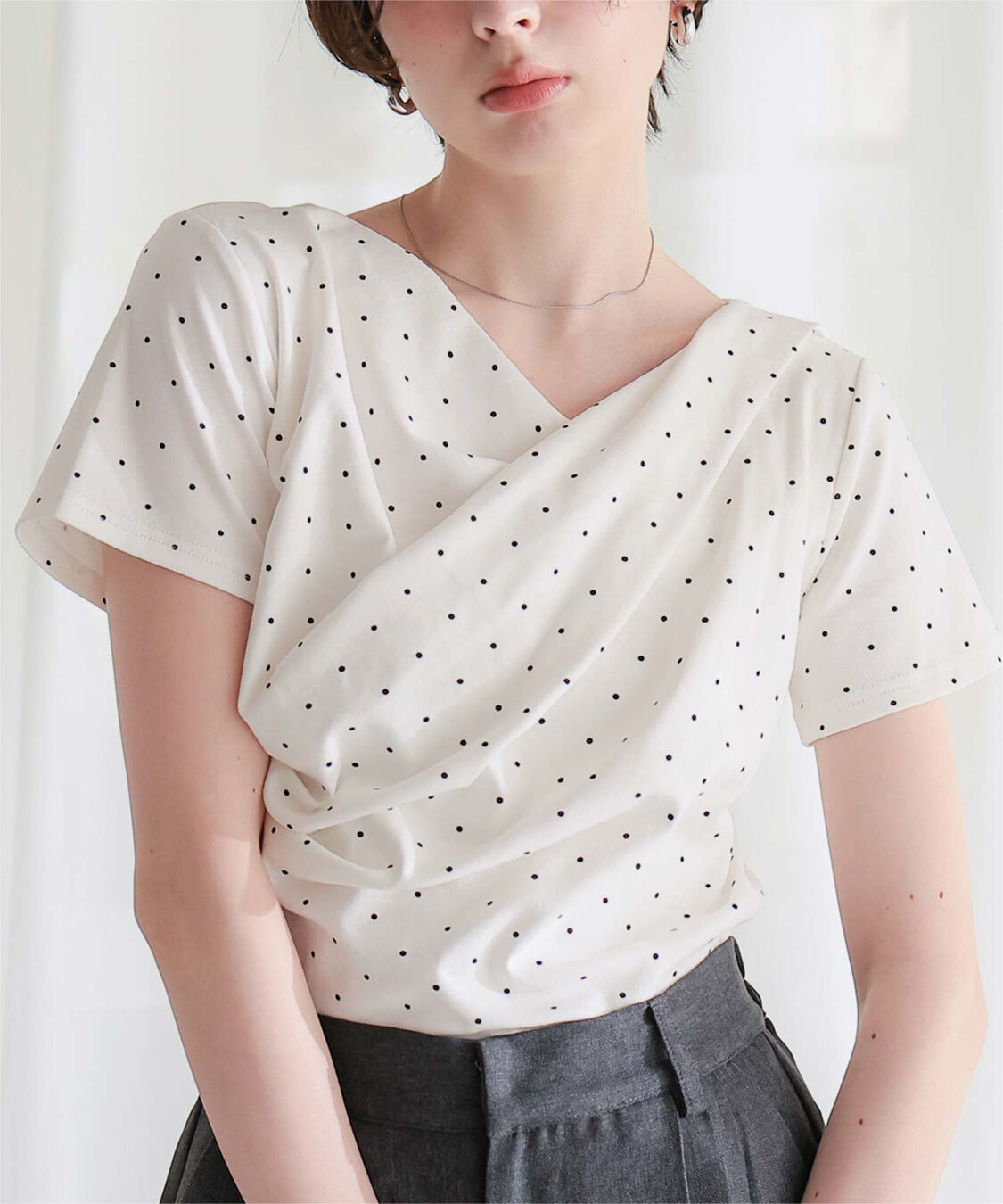 titivate「オフショルダーハーフスリーブTシャツ」|Tシャツ・カットソー|ドット
