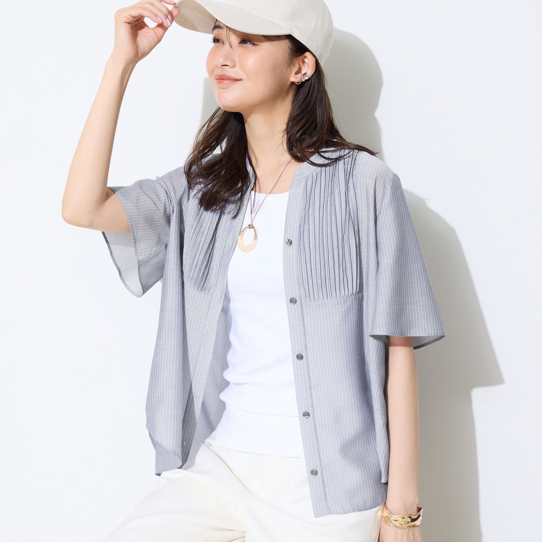 INDIVI「【接触冷感/洗える】シアーシャンブレーピンタックブラウス」|シャツ・ブラウス|ネイビー&times;ホワイト