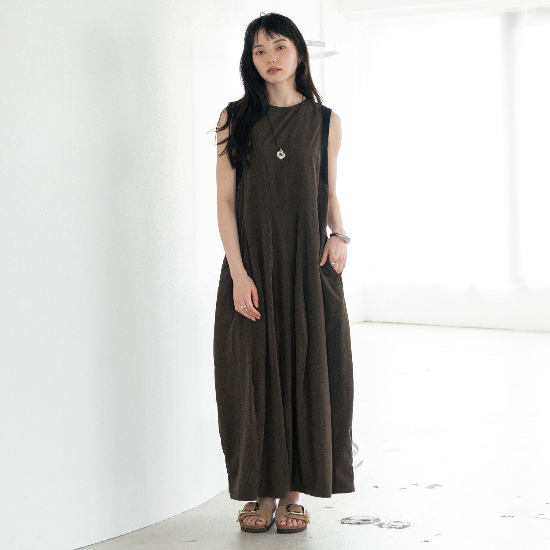 GALLEST「イレギュラータックナイロンワンピース【再入荷】」|ワンピース|カーキ(029)
