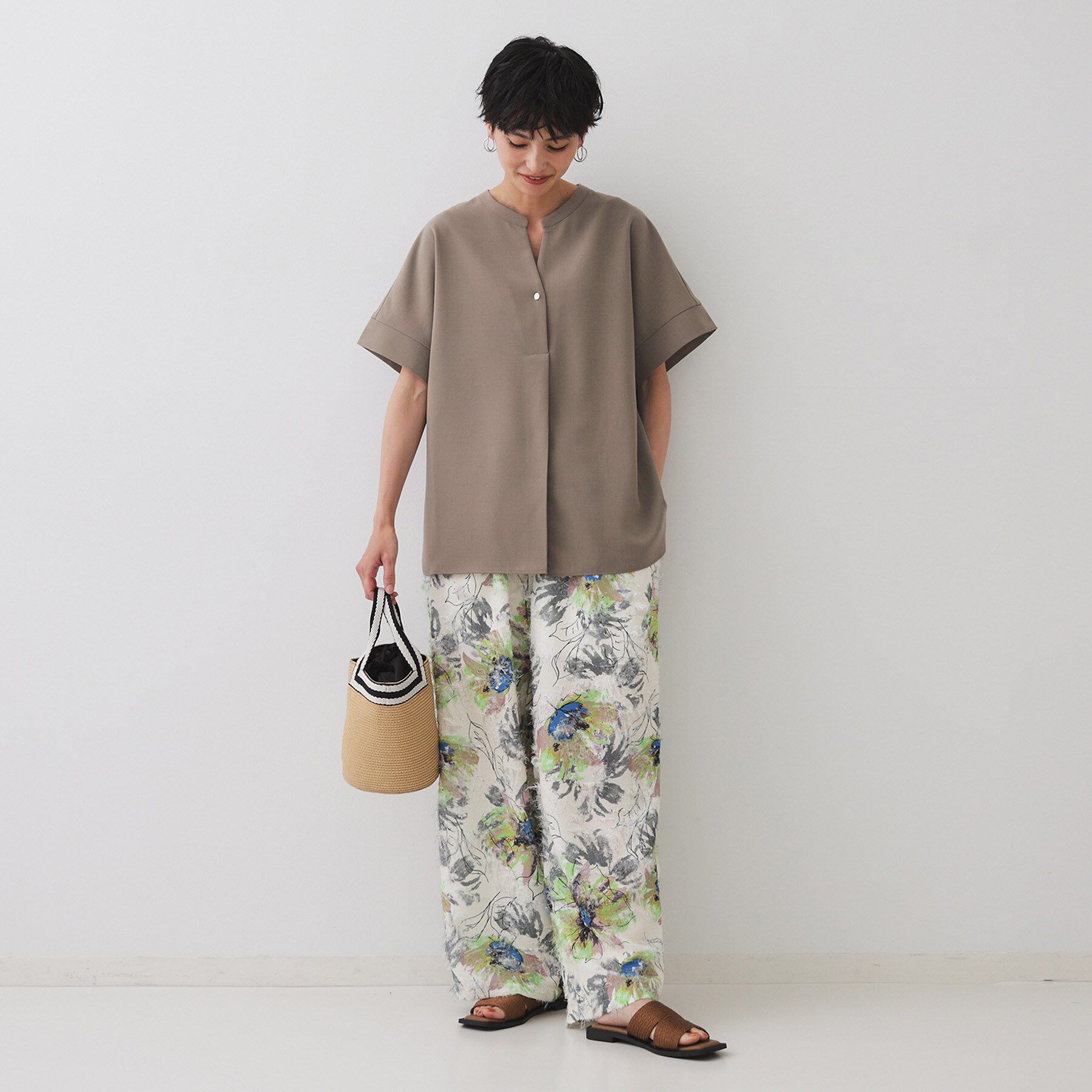 OPAQUE.CLIP「《5色展開／SS-LLサイズ》スキッパー金ボタンブラウス／セットアップ対応【防シワ／ストレッチ／洗濯」|シャツ・ブラウス|