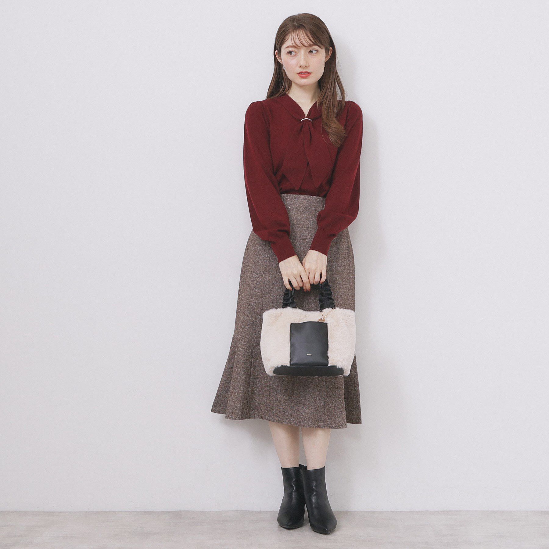 index「ゴールドパーツ付きボウタイニット【洗濯機OK】《10col／XS～LL》」|ニット・セーター|