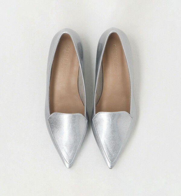ODETTE E ODILE「R ポインテッドモカ フラット20◎&uarr;」|パンプス|SILVER