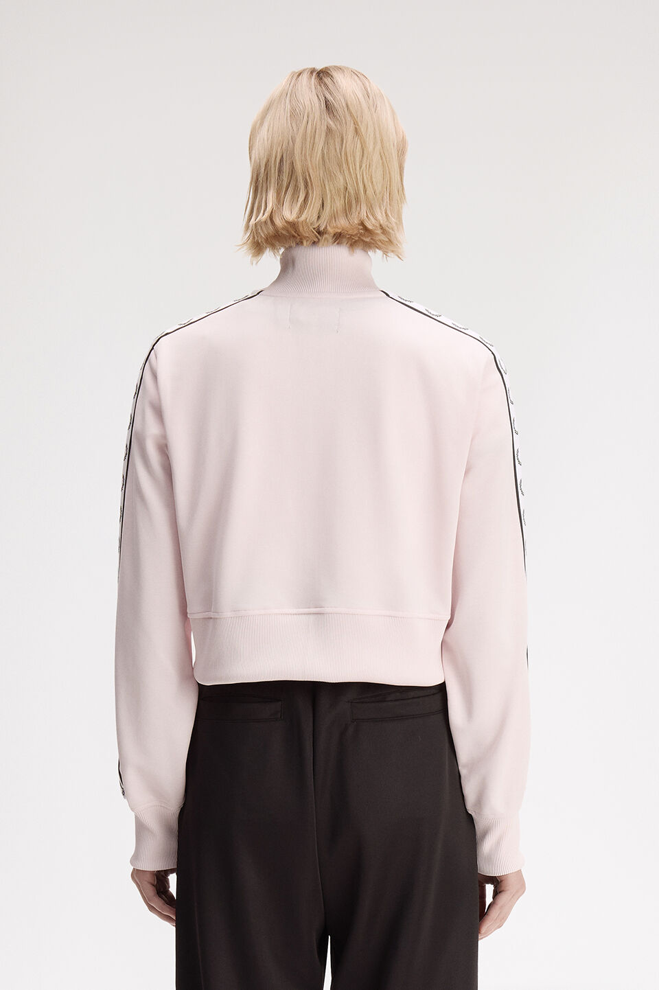 FRED PERRY 「Cropped Taped Track Jacket／クロップドトラックジャケット」|スウェット・ジャージ|
