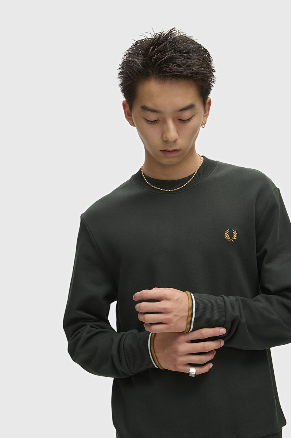 FRED PERRY 「FRED PERRY／Crew Neck Sweatshirt／フレッドペリースウェットシャツ」|Tシャツ・カットソー|NGREEN/DBLUE/DRKCA