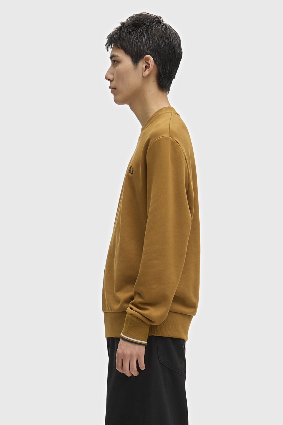 FRED PERRY 「FRED PERRY／Crew Neck Sweatshirt／フレッドペリースウェットシャツ」|Tシャツ・カットソー|