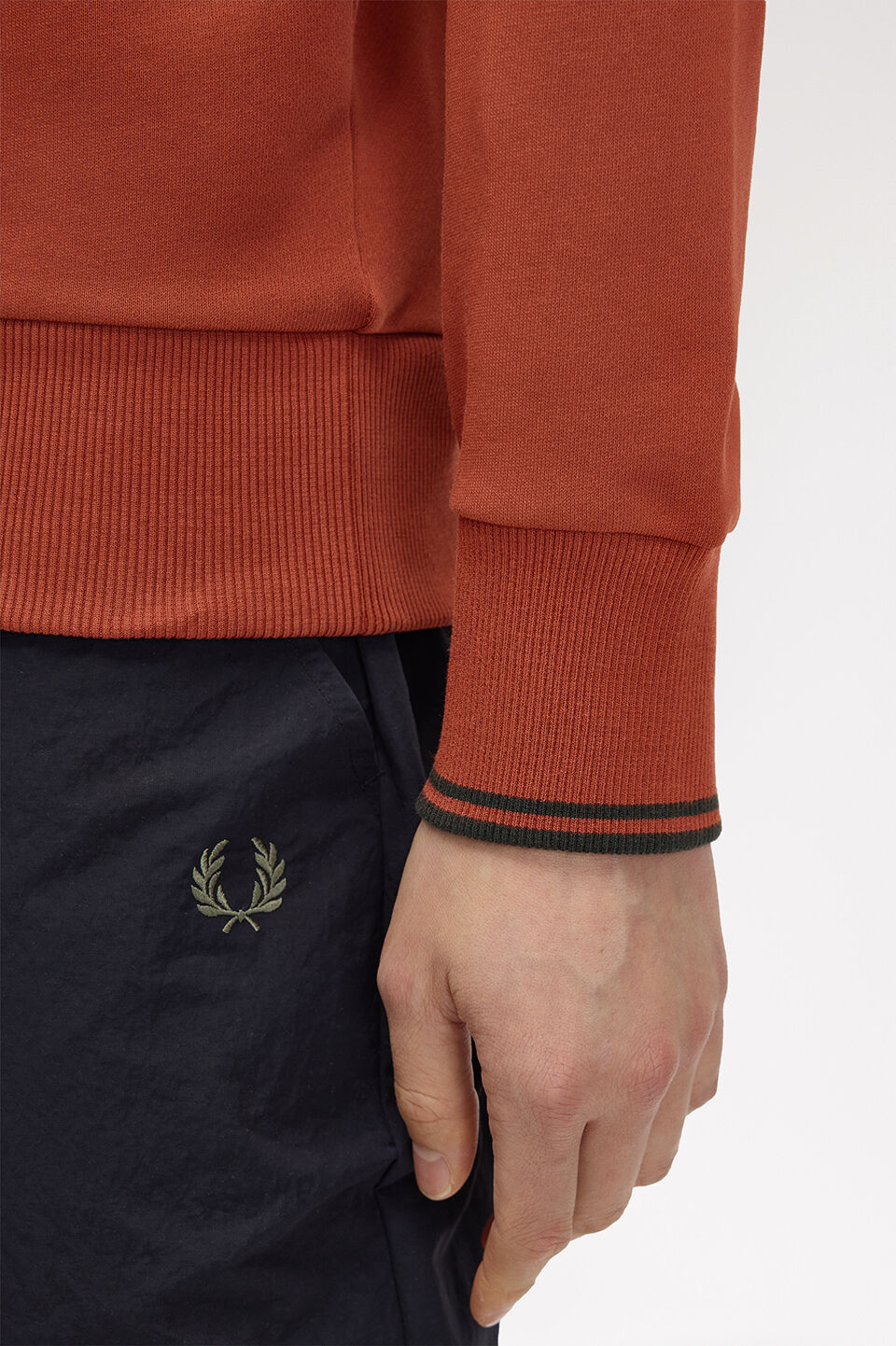 FRED PERRY 「FRED PERRY／Crew Neck Sweatshirt／フレッドペリースウェットシャツ」|Tシャツ・カットソー|