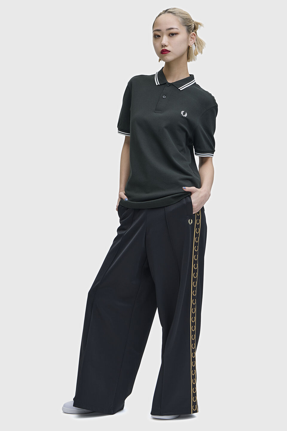 FRED PERRY 「Taped Track Pants／テープトラックパンツ」|その他|BLACK