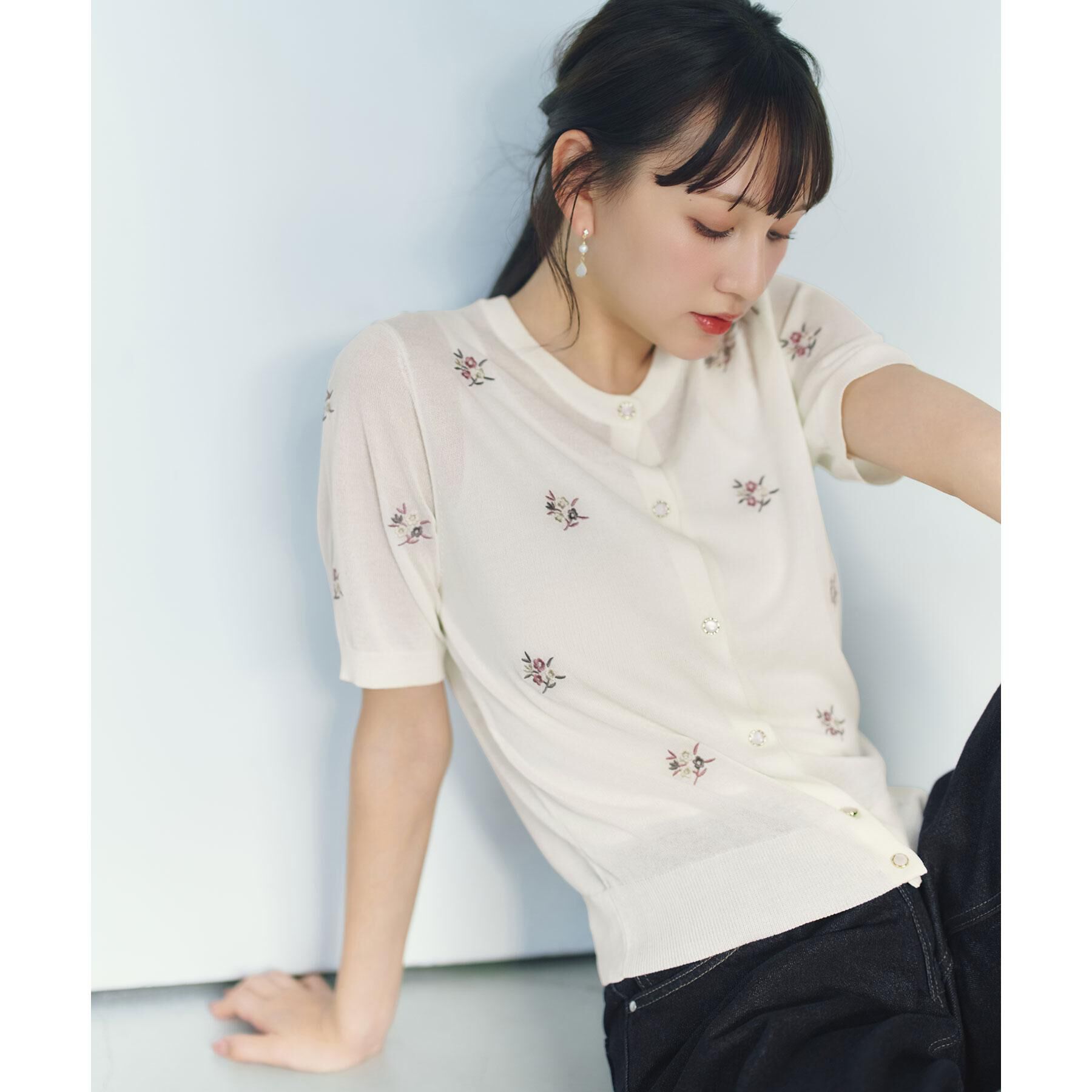 index「フラワー刺繍カーディガン【洗濯機OK／抗ピル】」|カーディガン|