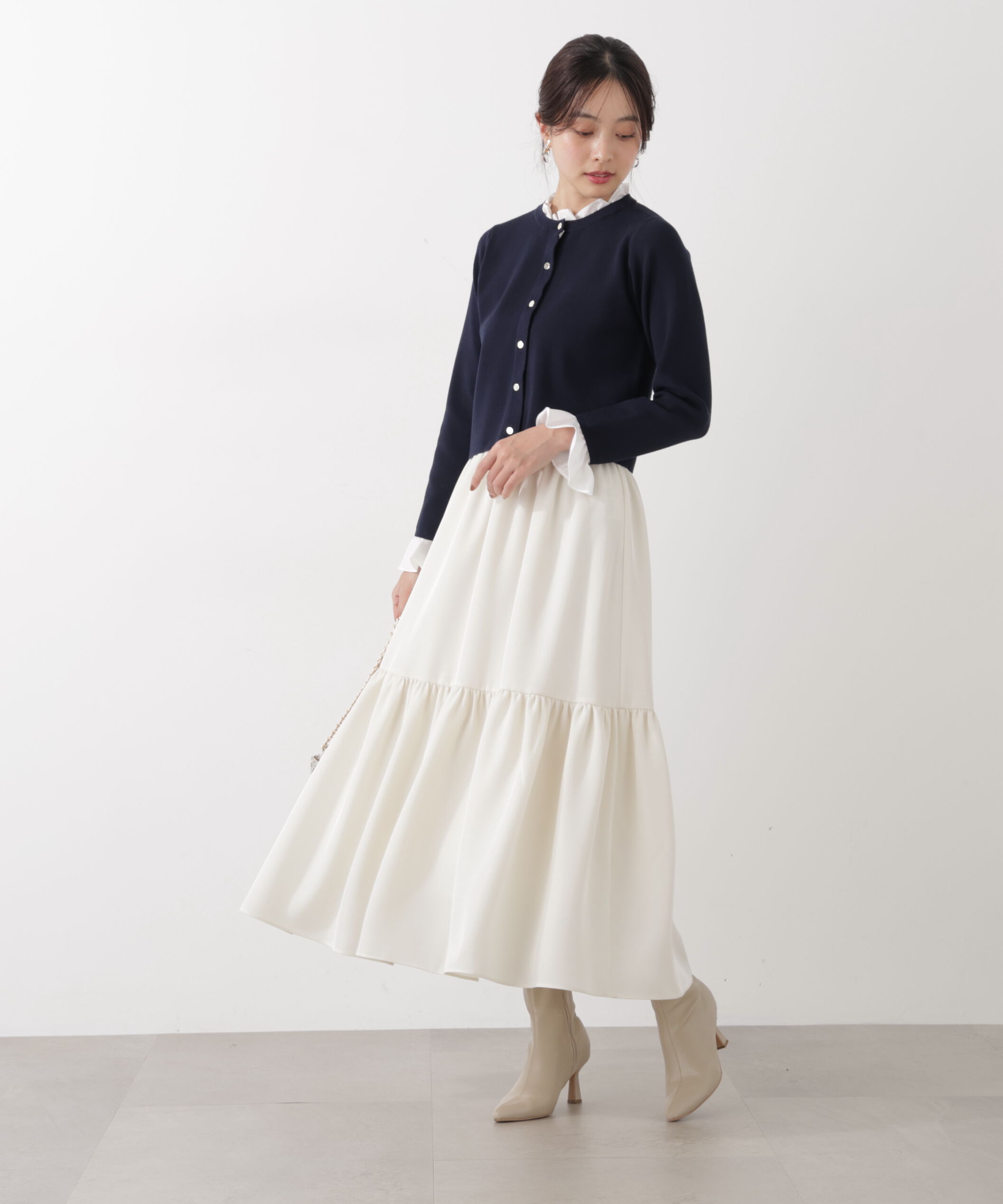 PROPORTION BODY DRESSING「ニュアンスサテンティアードスカート　26SS」|スカート|