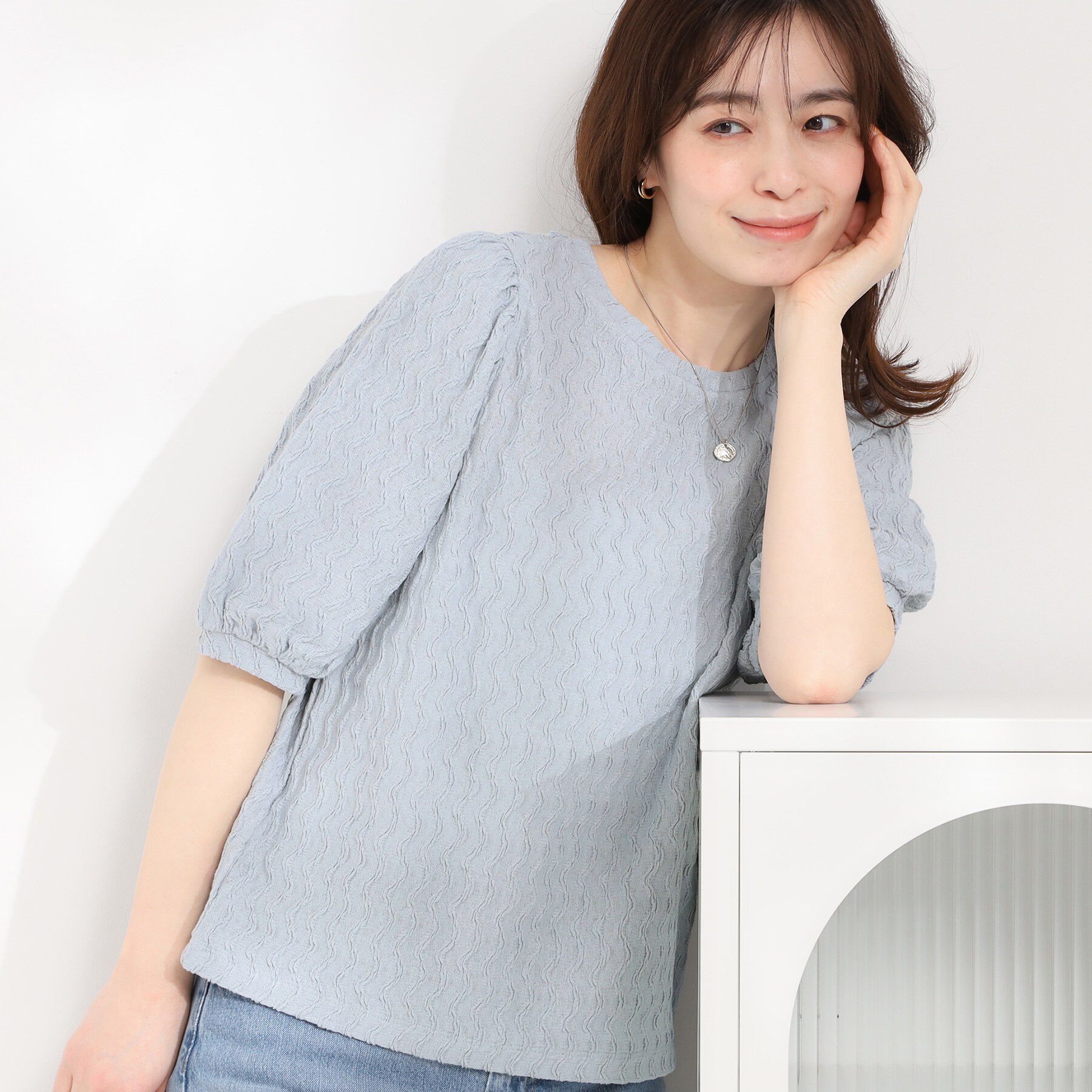 SHOO･LA･RUE「【洗濯機可/S-LL】パフスリーブが女性らしい ウェーブ柄 ジャカードトップス」|Tシャツ・カットソー|サックスブルー(09