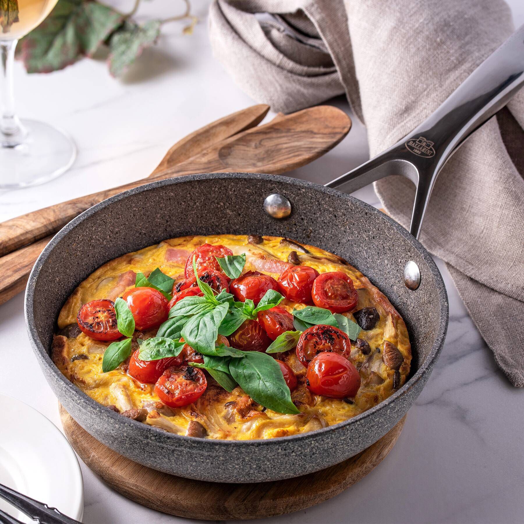 212 KITCHEN STORE「サリーナ フライパン 28cm ＜BALLARINI バッラリーニ＞」|食器・キッチングッズ|