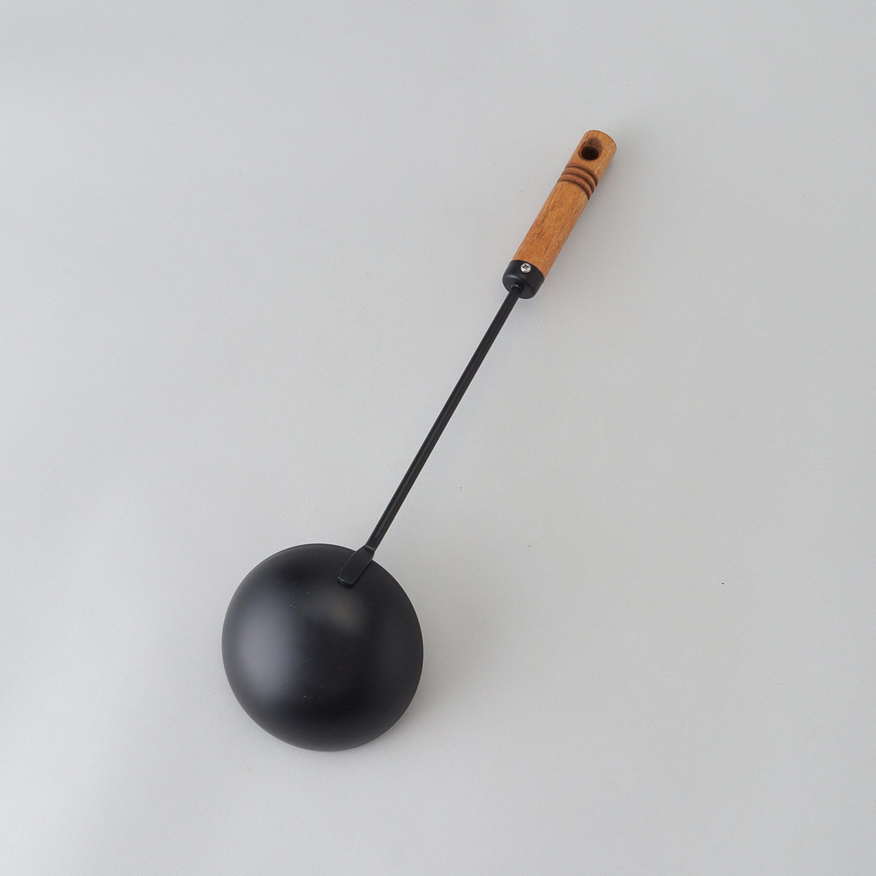 212 KITCHEN STORE「バーニスタ 鉄製いため鍋28cm お玉付」|食器・キッチングッズ|