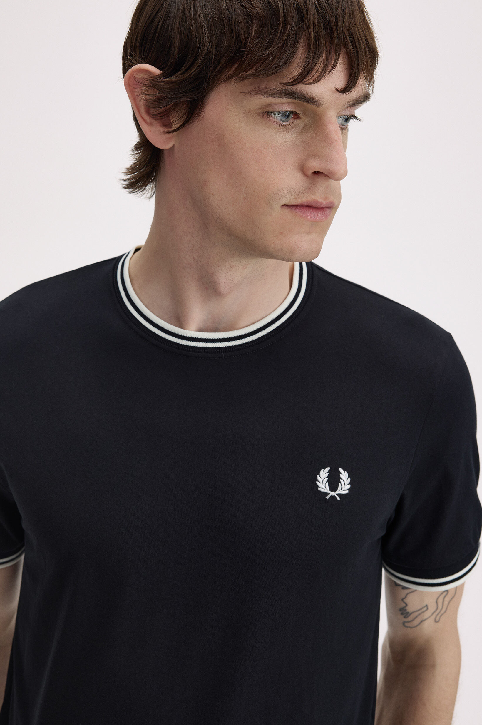 FRED PERRY 「Twin Tipped T-Shirt／ティップラインTシャツ M1588」|Tシャツ・カットソー|