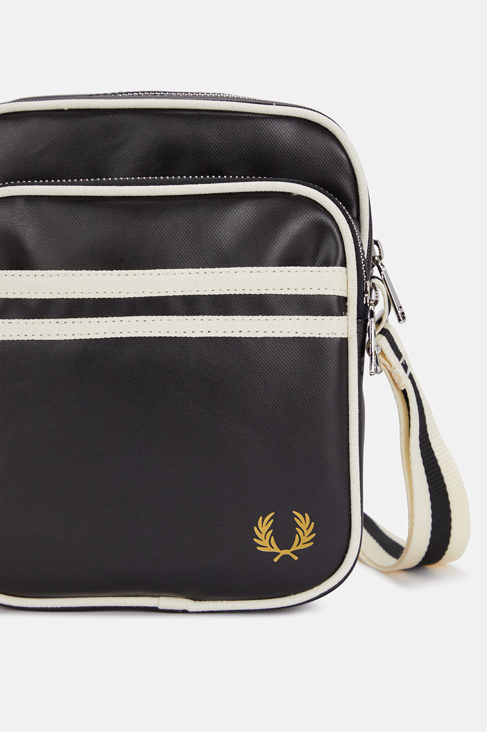 FRED PERRY 「Classic Side Bag／クラシックサイドバッグ」|ショルダー・メッセンジャー|