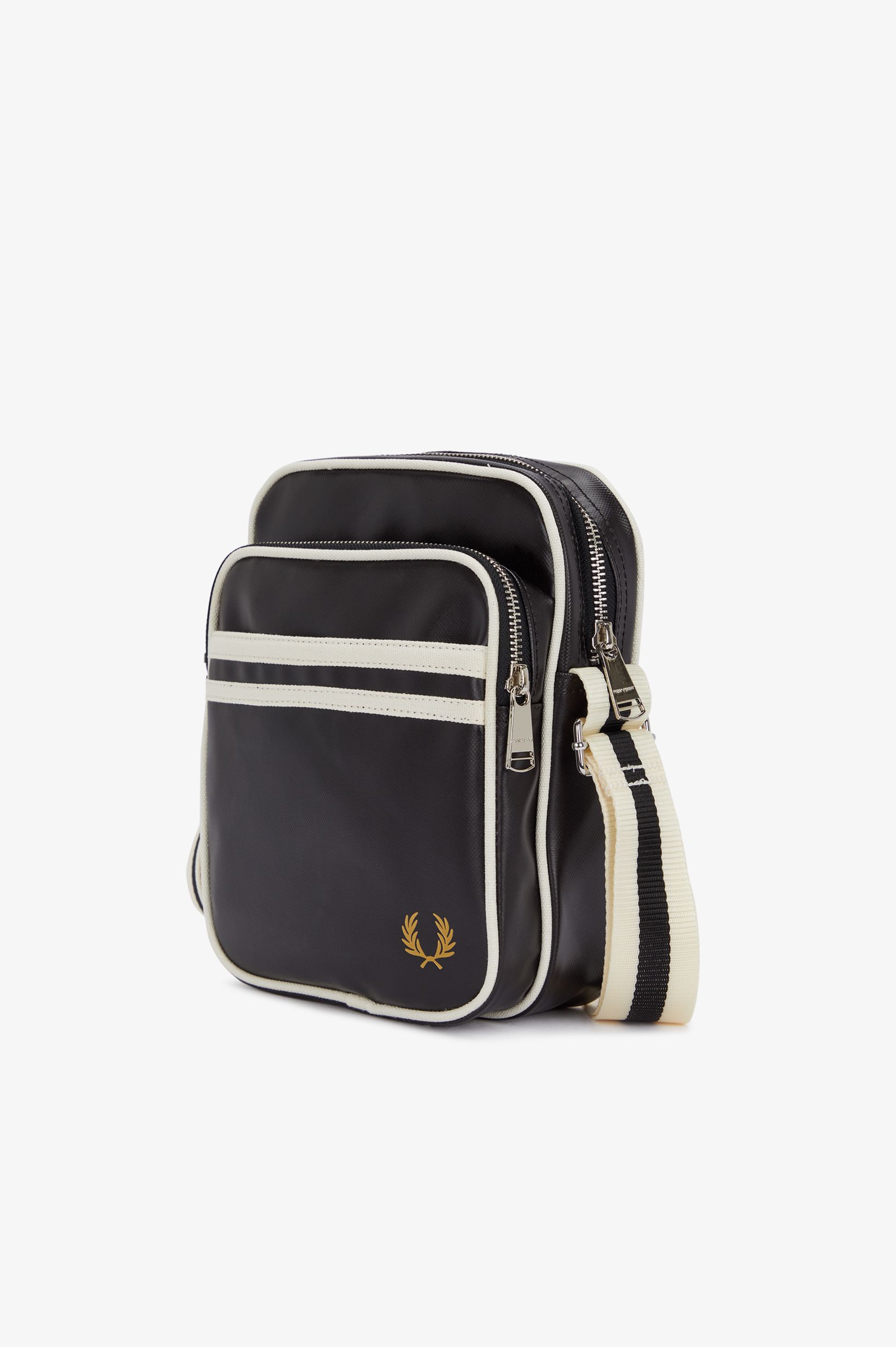 FRED PERRY 「Classic Side Bag／クラシックサイドバッグ」|ショルダー・メッセンジャー|