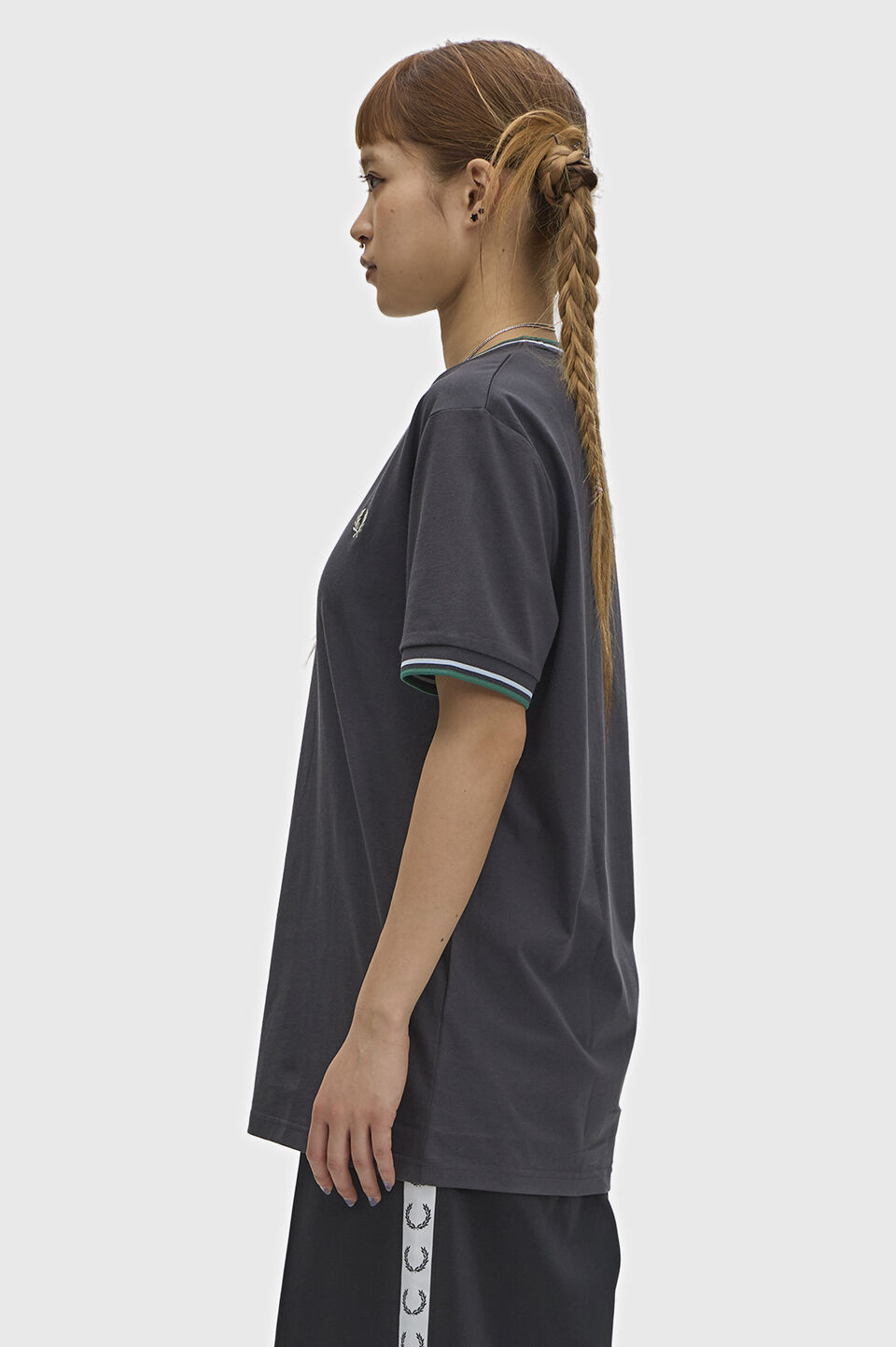 FRED PERRY 「Twin Tipped T-Shirt／ティップラインTシャツ M1588V」|Tシャツ・カットソー|