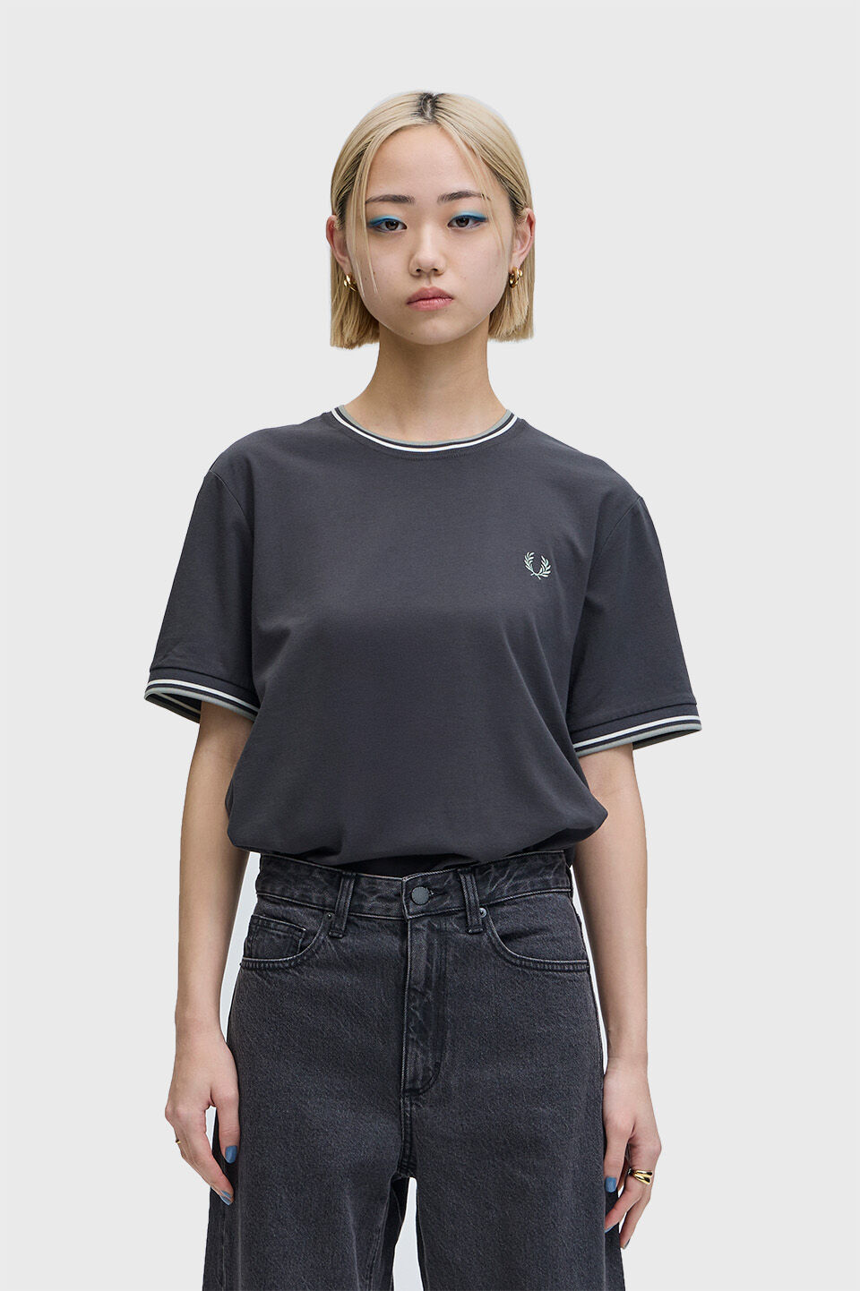 FRED PERRY 「Twin Tipped T-Shirt／ティップラインTシャツ M1588V」|Tシャツ・カットソー|