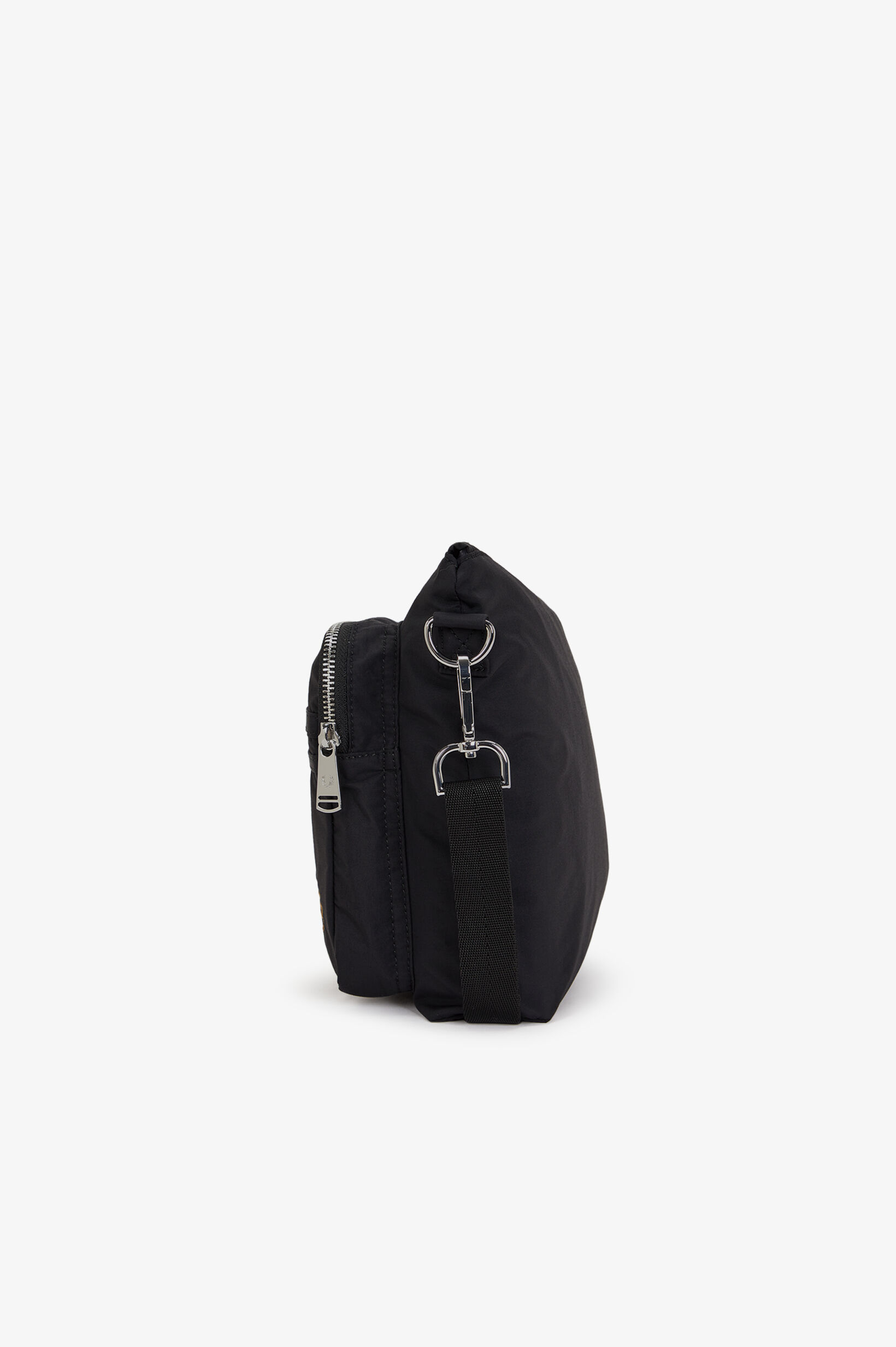 FRED PERRY 「BRENTHAM CROSSBODY BAG／ブレンサムクロスボディバッグ」|ショルダー・メッセンジャー|