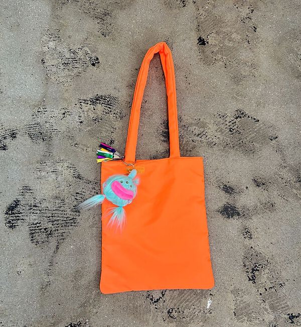 NOMINE「【cheek】neon monster tote ネオンモンスター フラット ト」|トートバッグ|