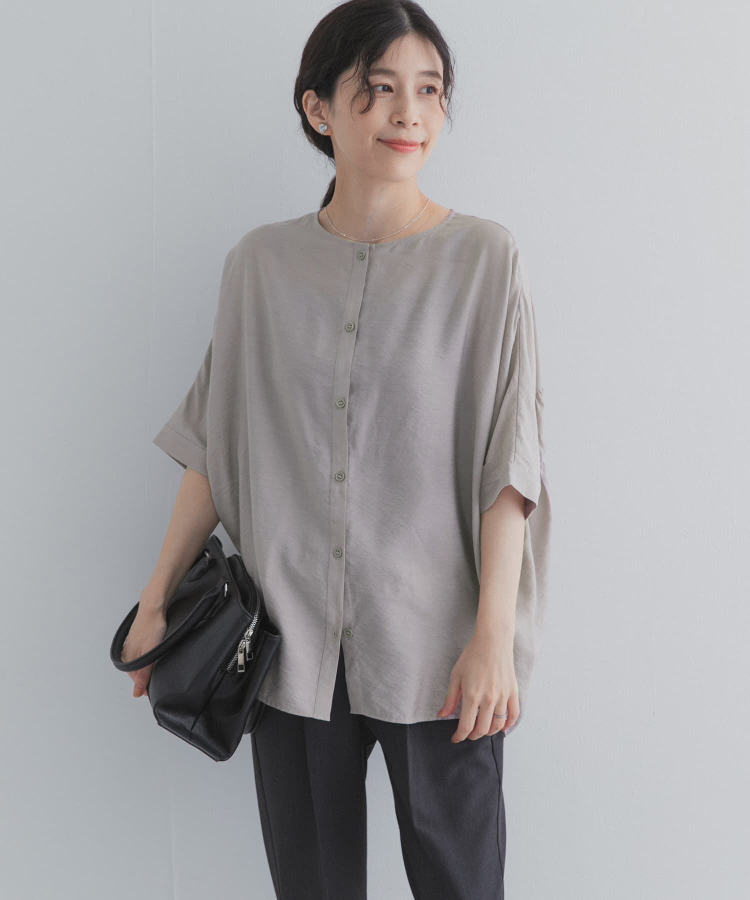 URBAN RESEARCH DOORS「バックシャーリングドルマンブラウス」|シャツ・ブラウス|