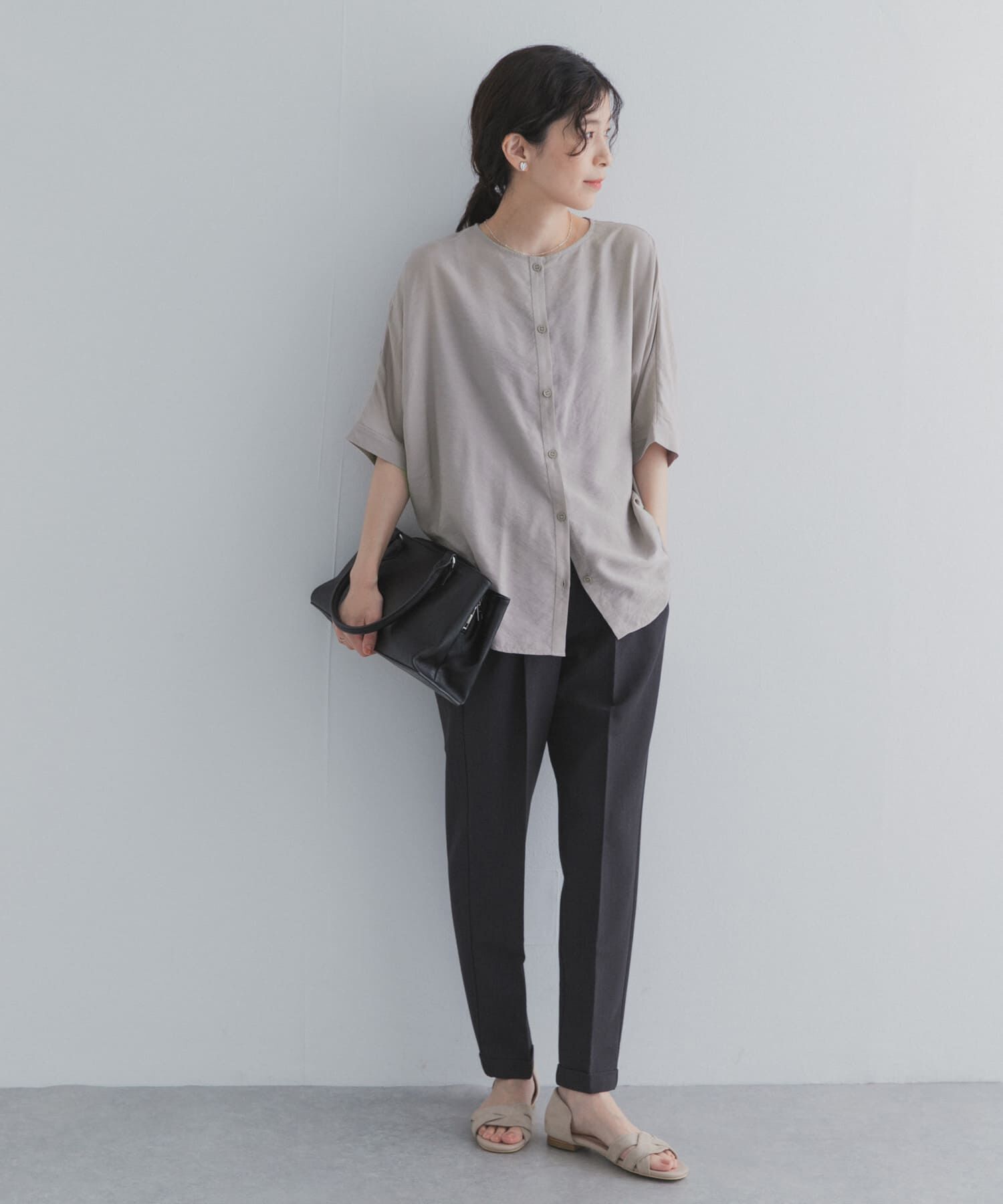 URBAN RESEARCH DOORS「バックシャーリングドルマンブラウス」|シャツ・ブラウス|