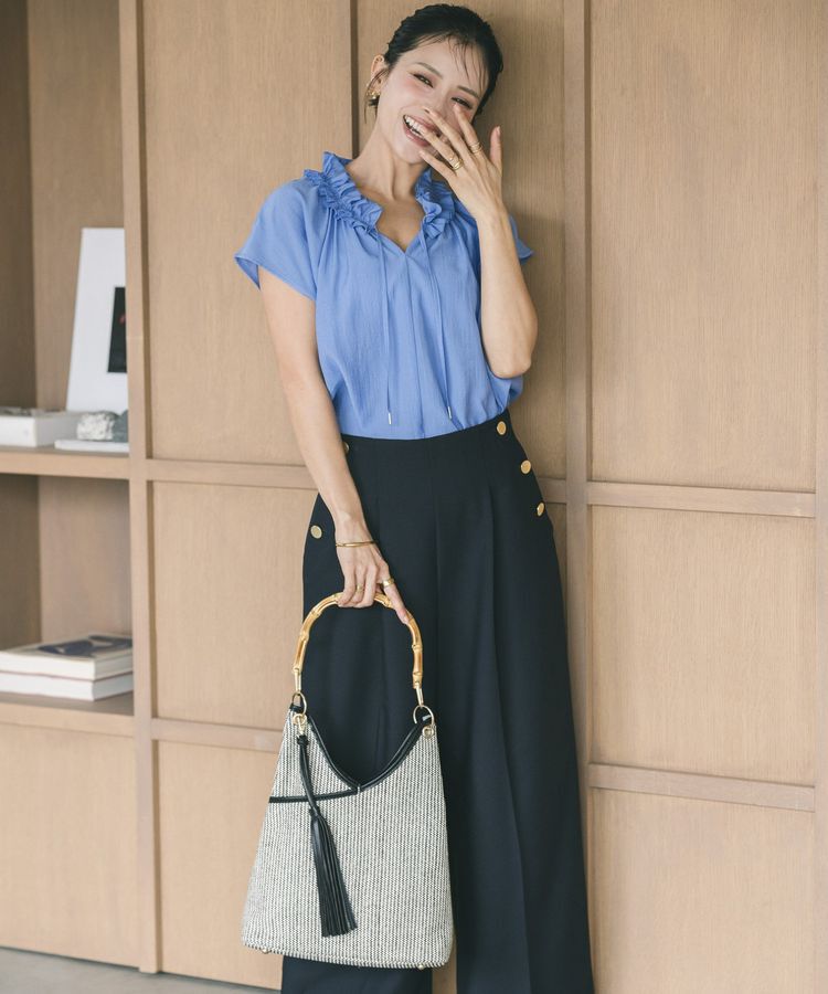 YECCA VECCA「【尾崎紗代子さん着用】＜A4対応＞チャーム付き2wayショルダーバッグ」|ショルダー・メッセンジャー|Black