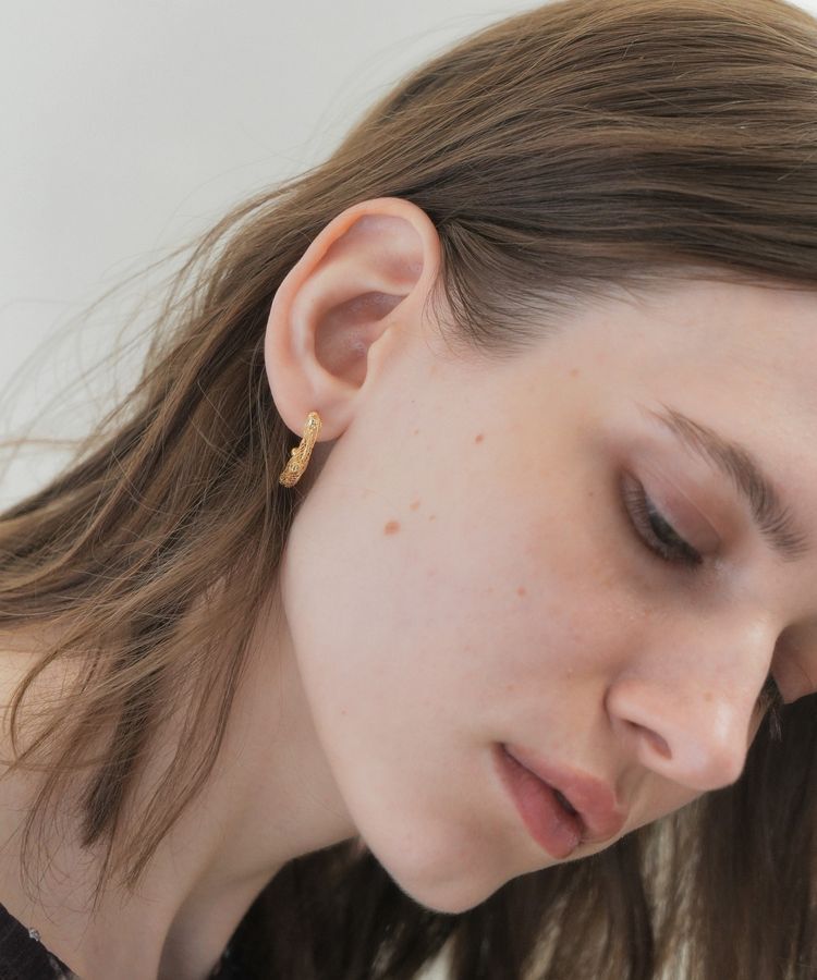 YECCA VECCA「メッシュフープピアス」|ピアス|