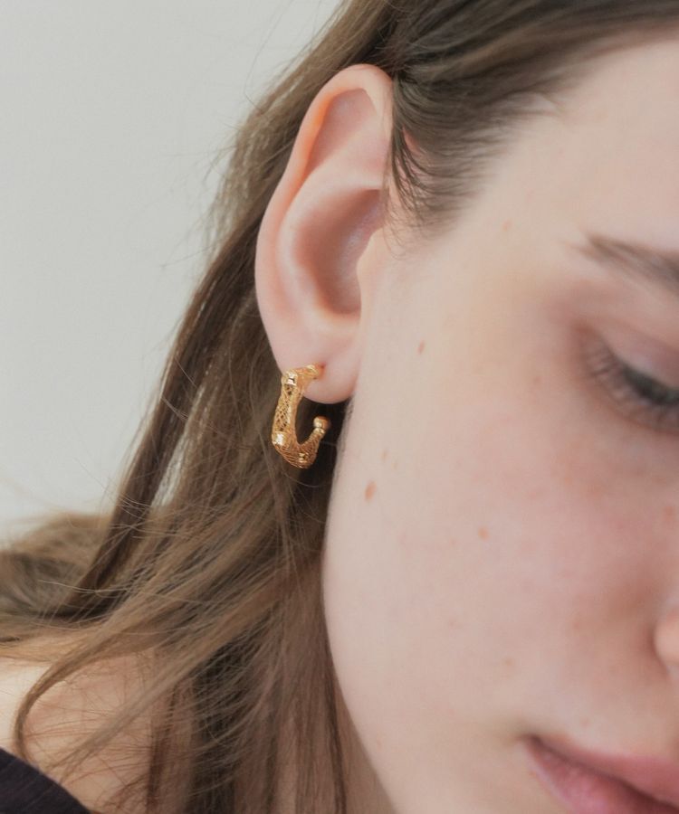 YECCA VECCA「メッシュフープピアス」|ピアス|Gold